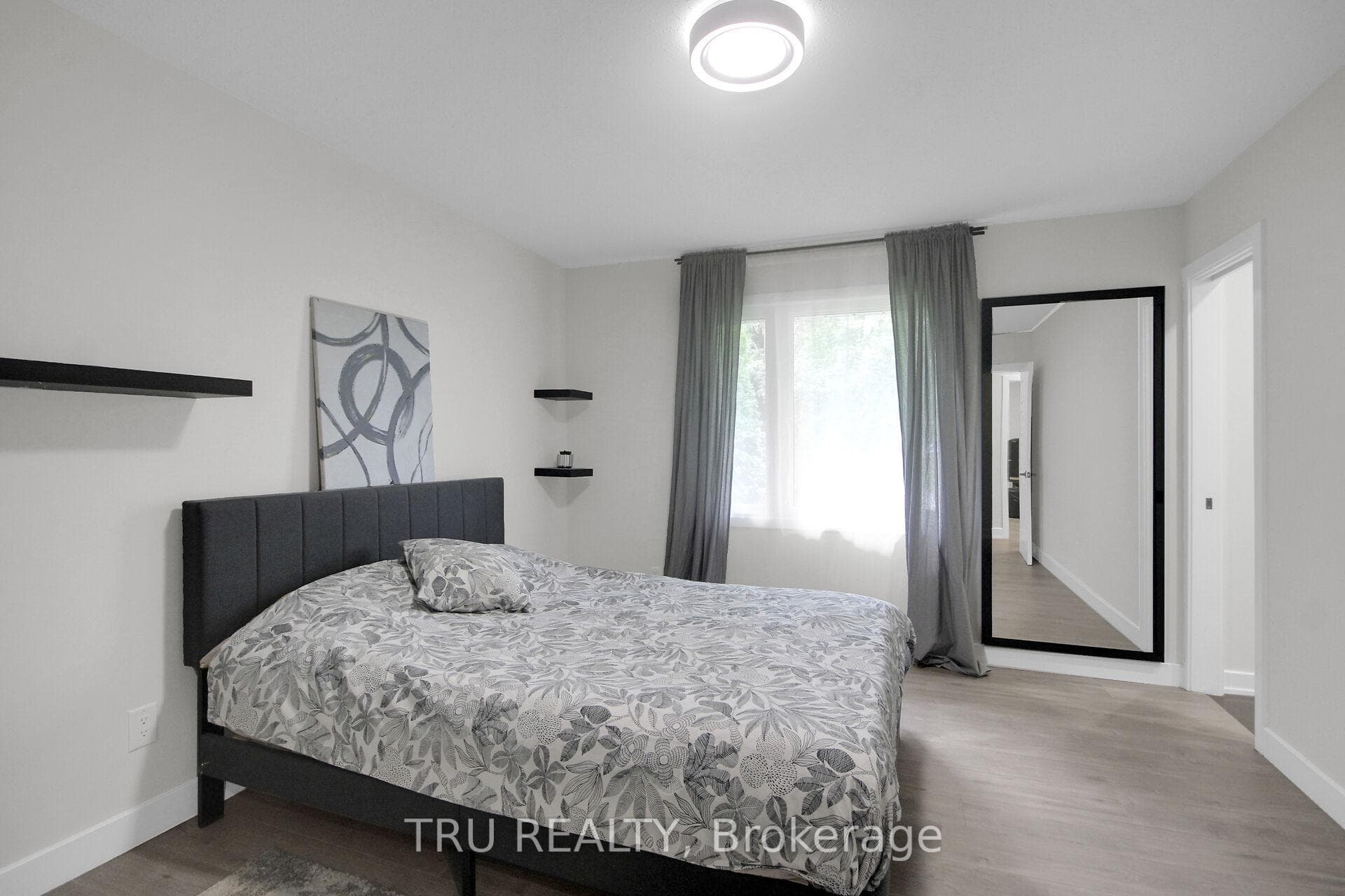 26 Langholm Crescent photo 12