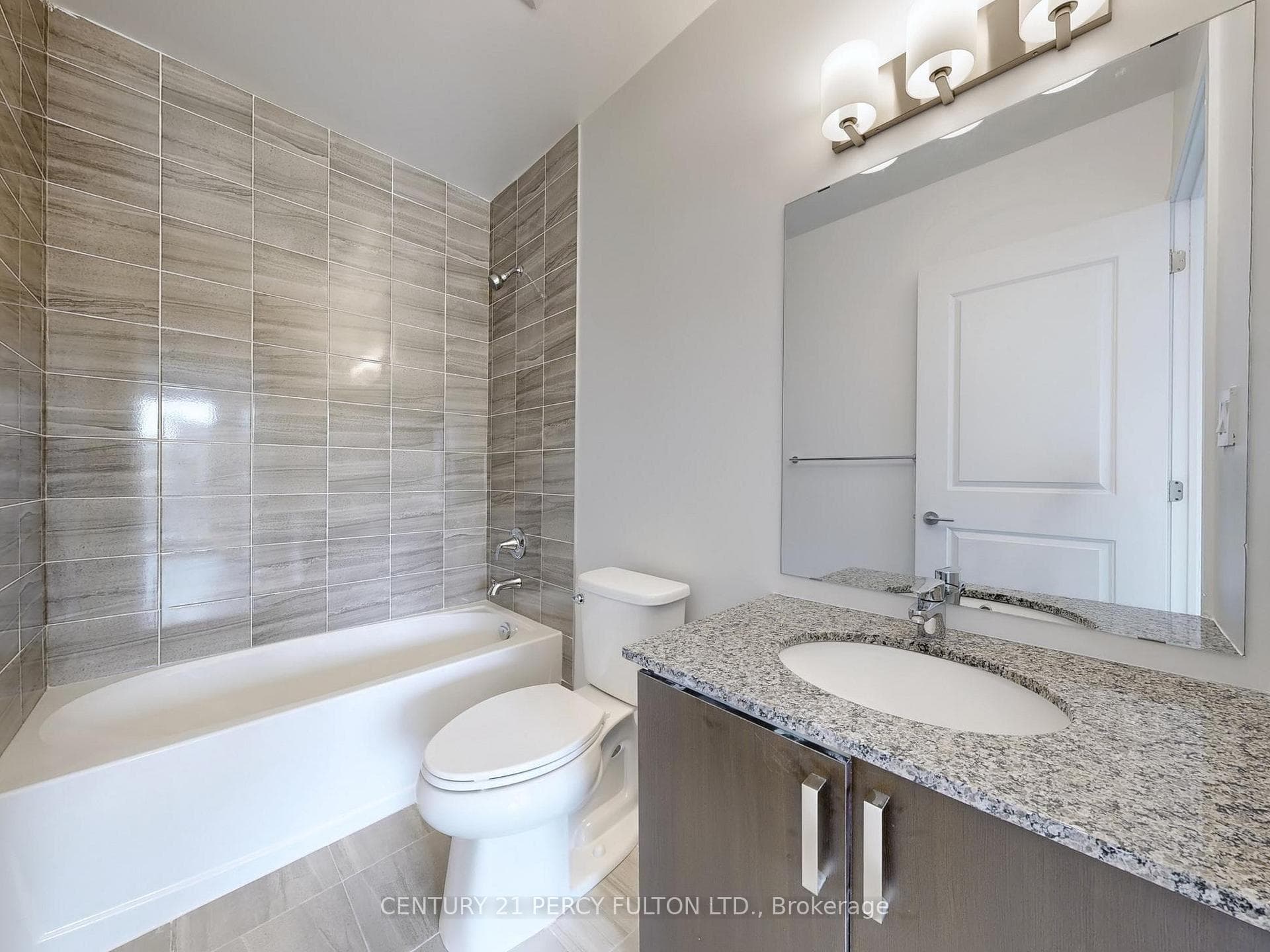 556 Marlee Avenue Unit 105 photo 34