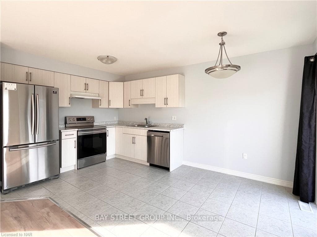 7945 OLDFIELD Road Unit 15 photo 7