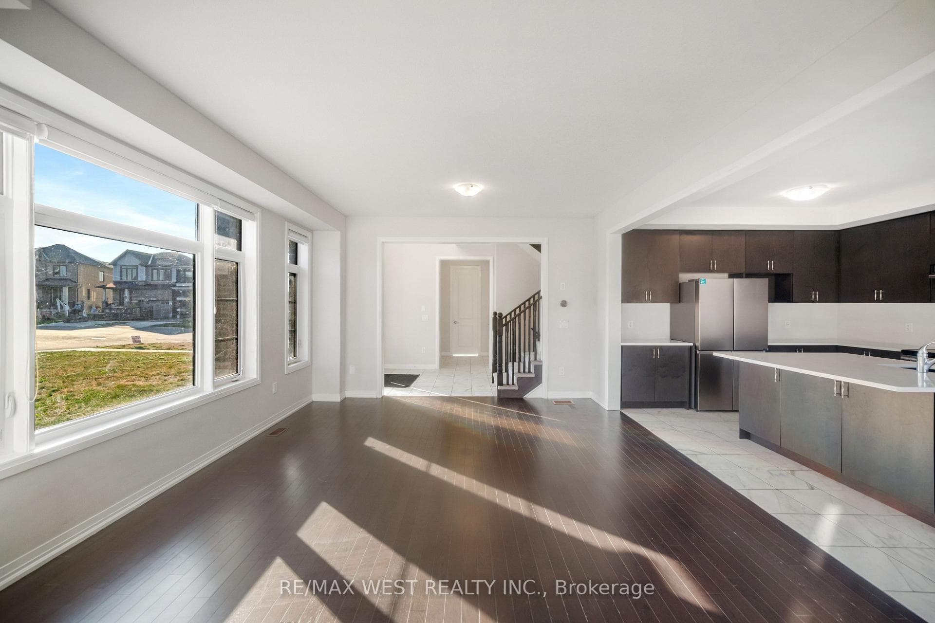 297 Bismark Drive photo 12