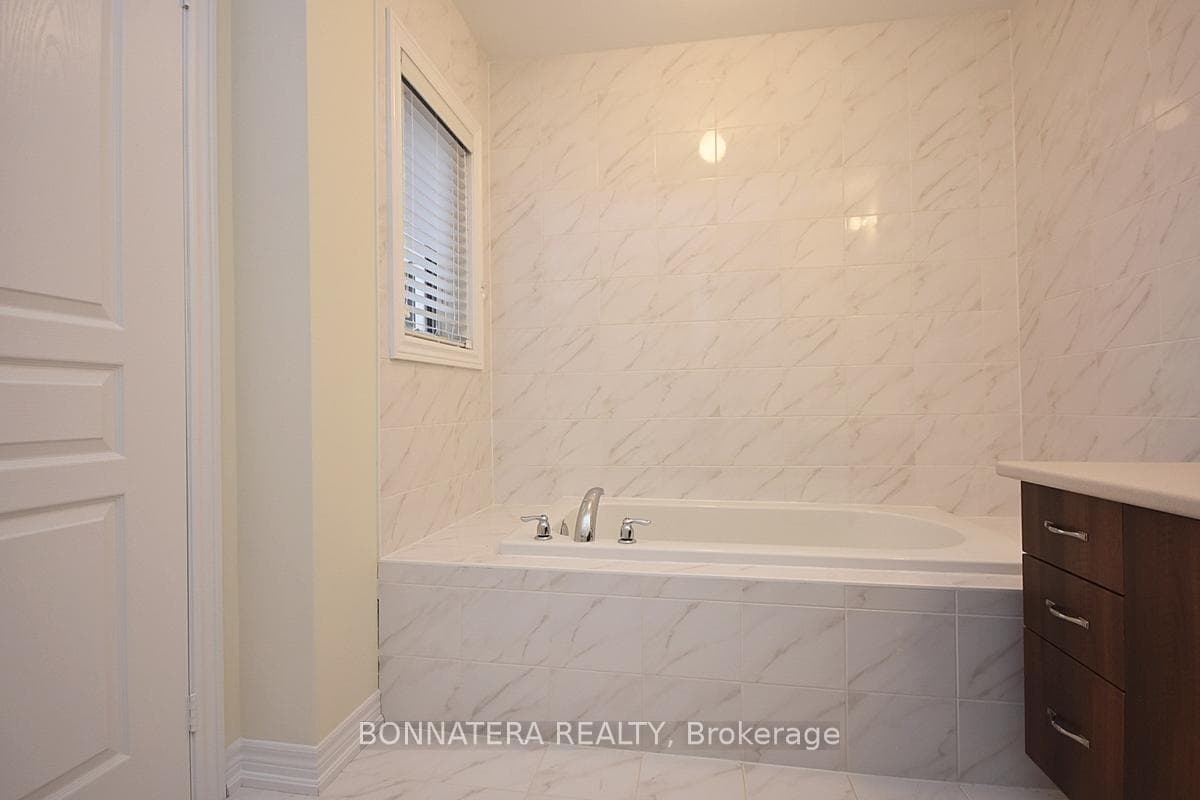 462 Terrace Way photo 15