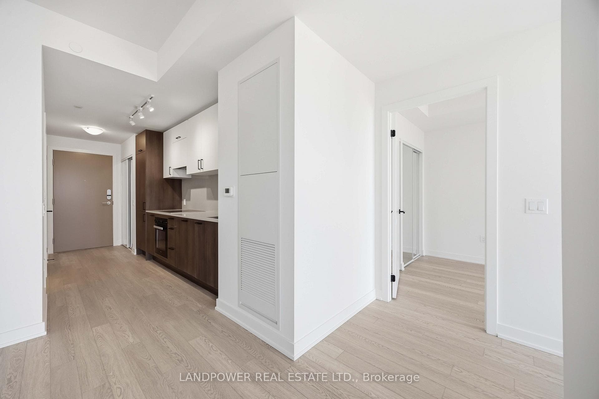 5 Quarrington Lane Unit 806 photo 21