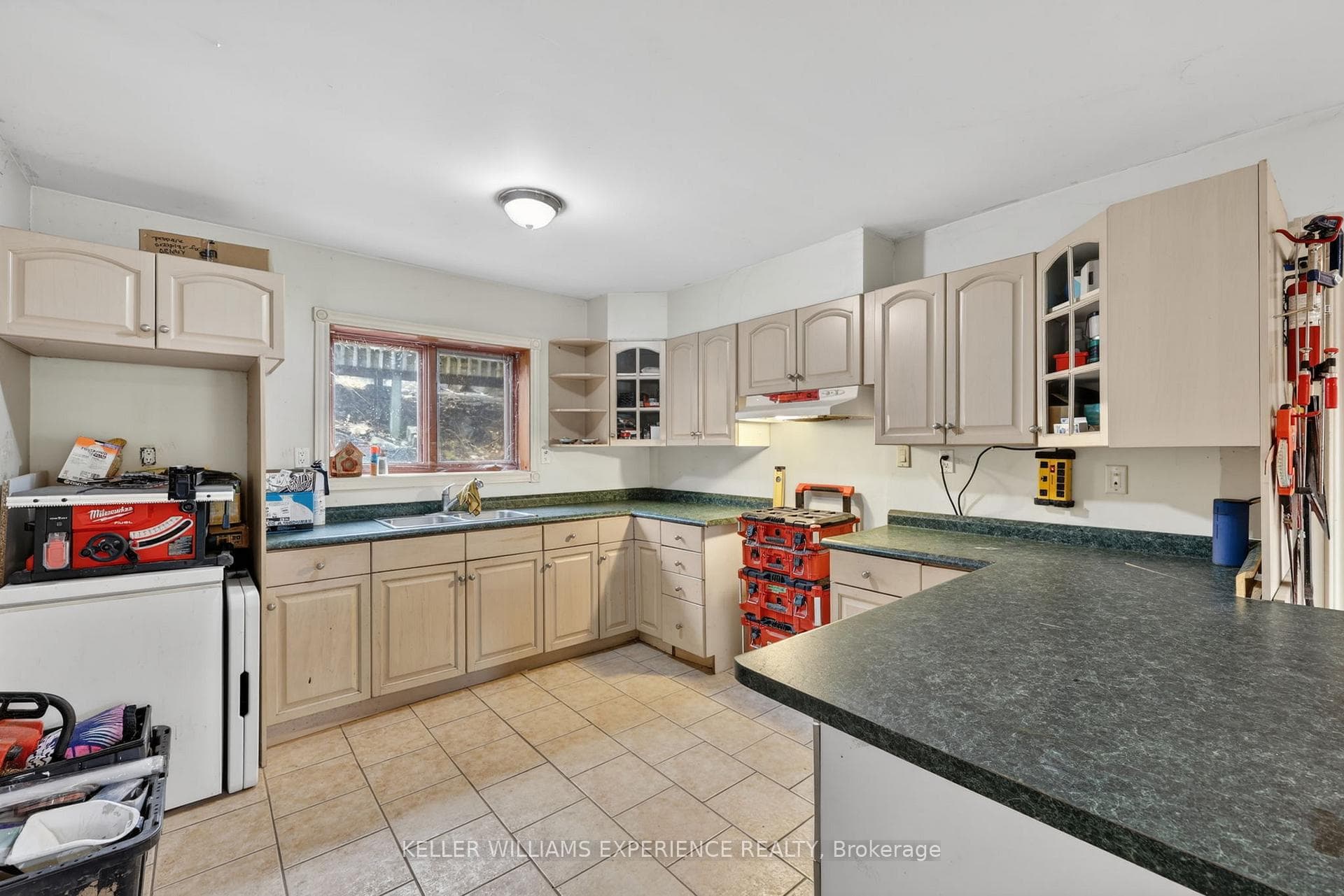 1115 Sherwood Forest Road photo 22