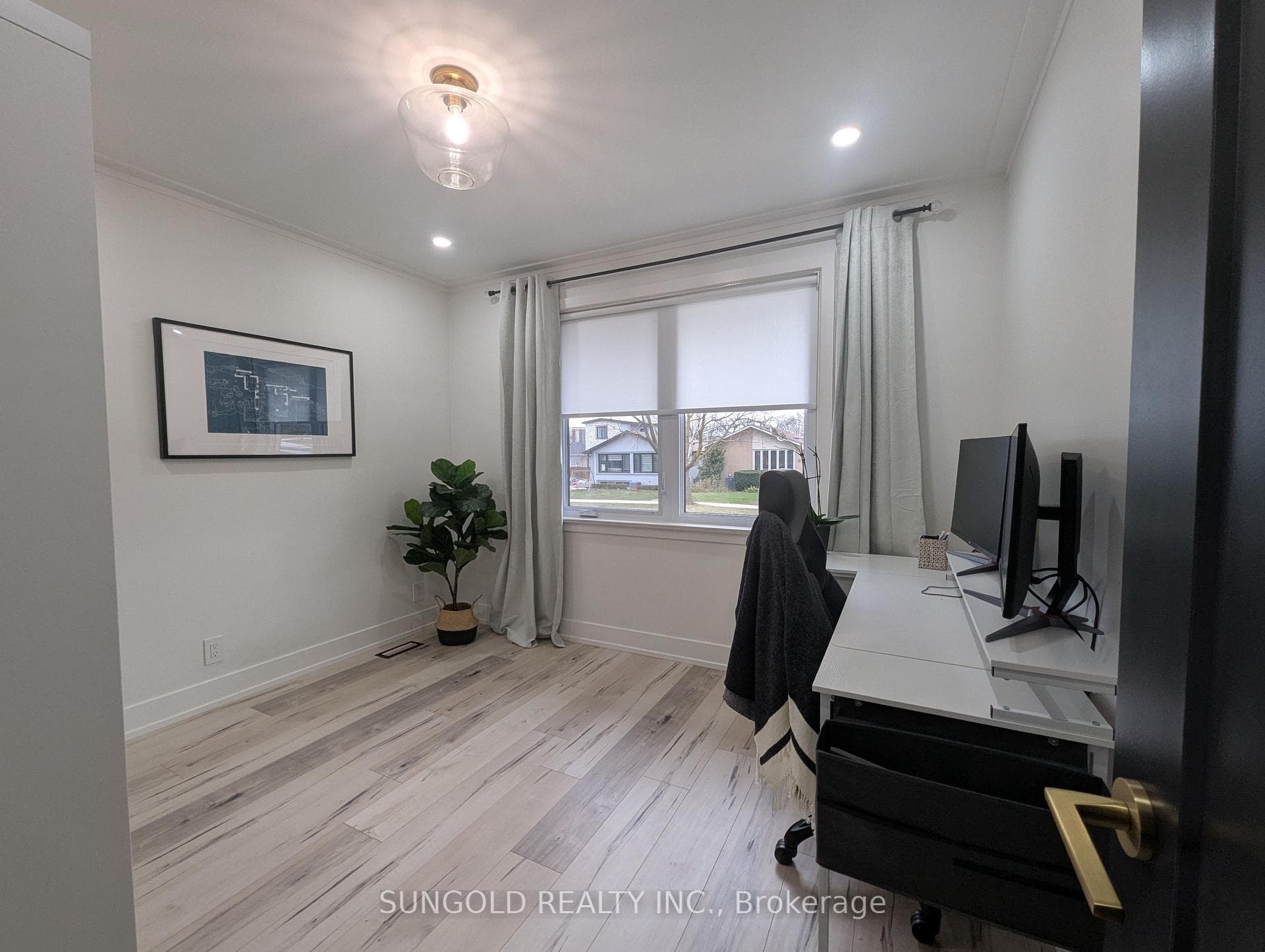 7 Carsbrooke Road photo 18