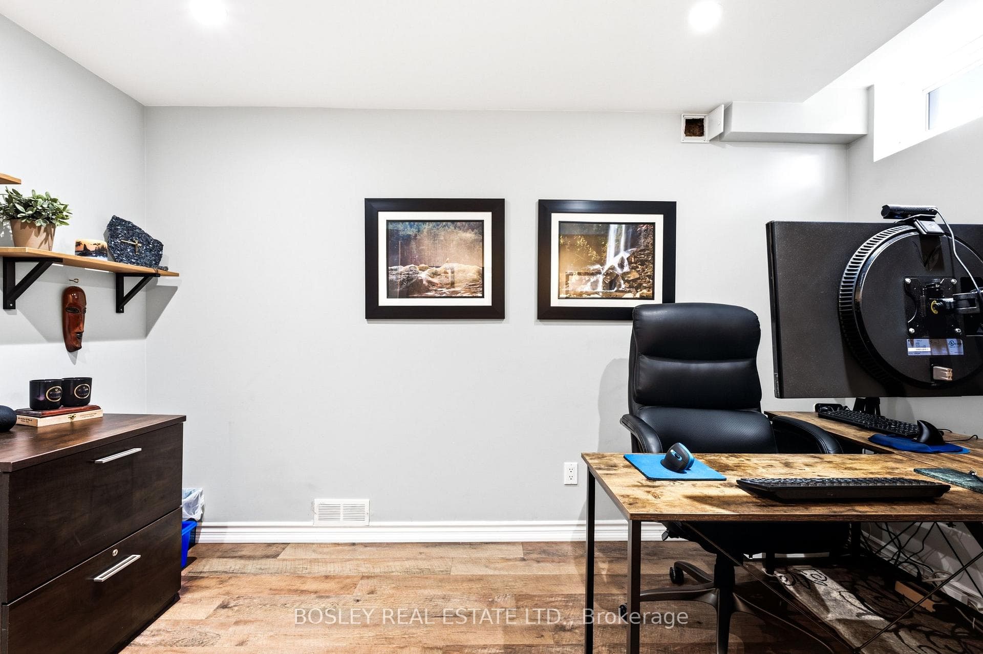 2160 Highcliffe Way photo 42