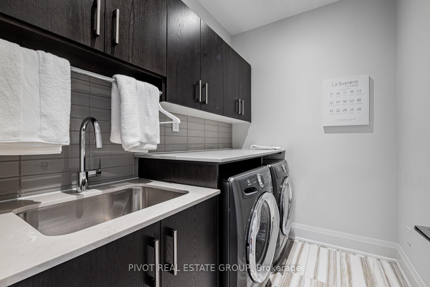 4 Clara May Avenue photo 27
