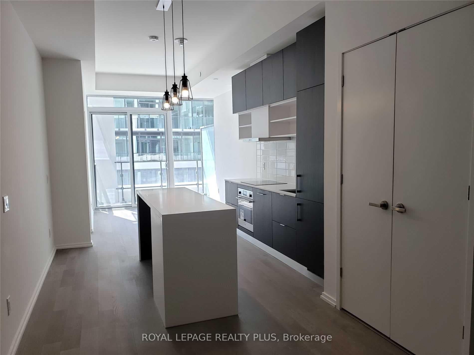5 Soudan Avenue Unit 1201 photo 4