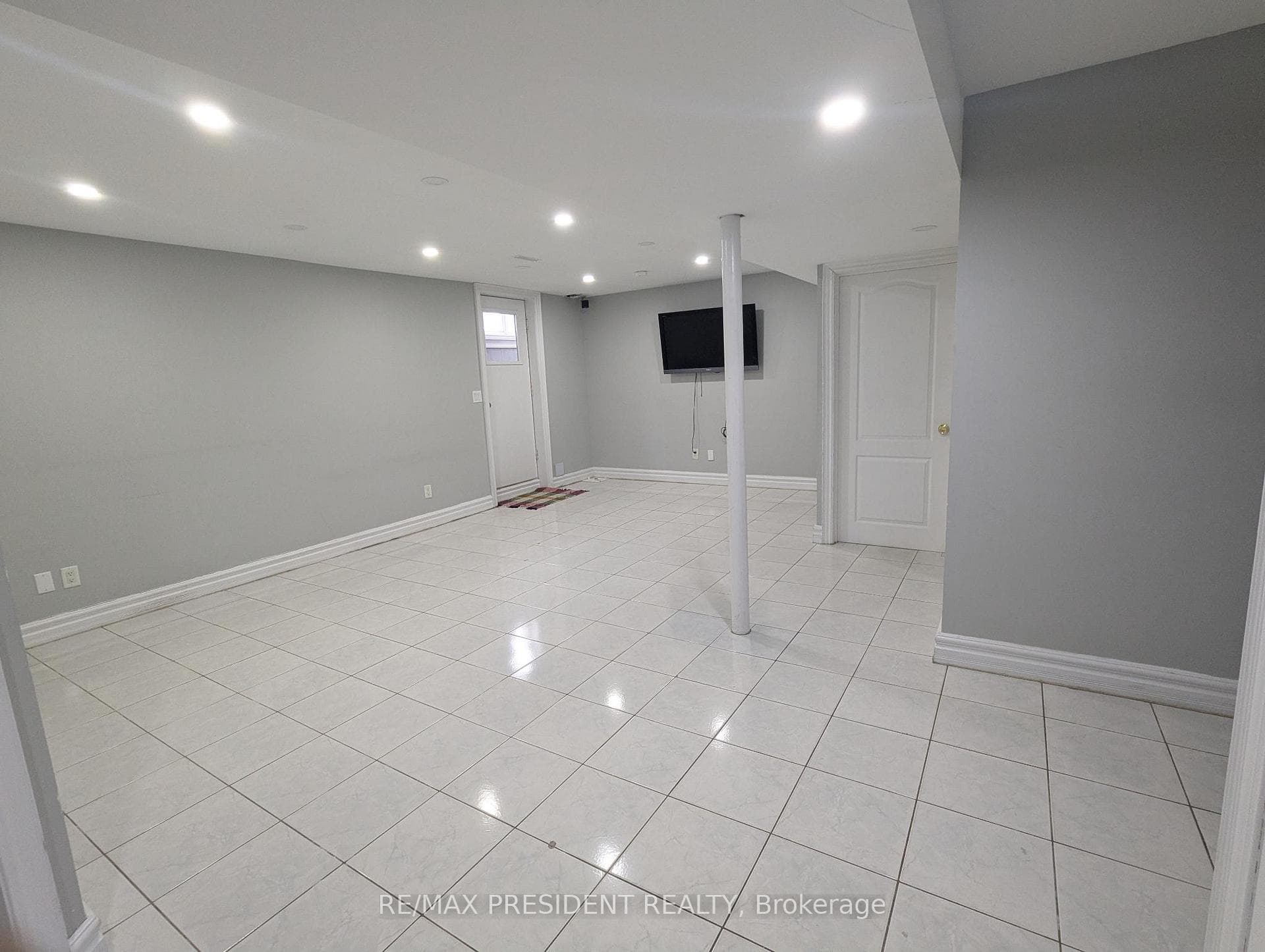 4679 Owl Circle Unit Lower photo 6