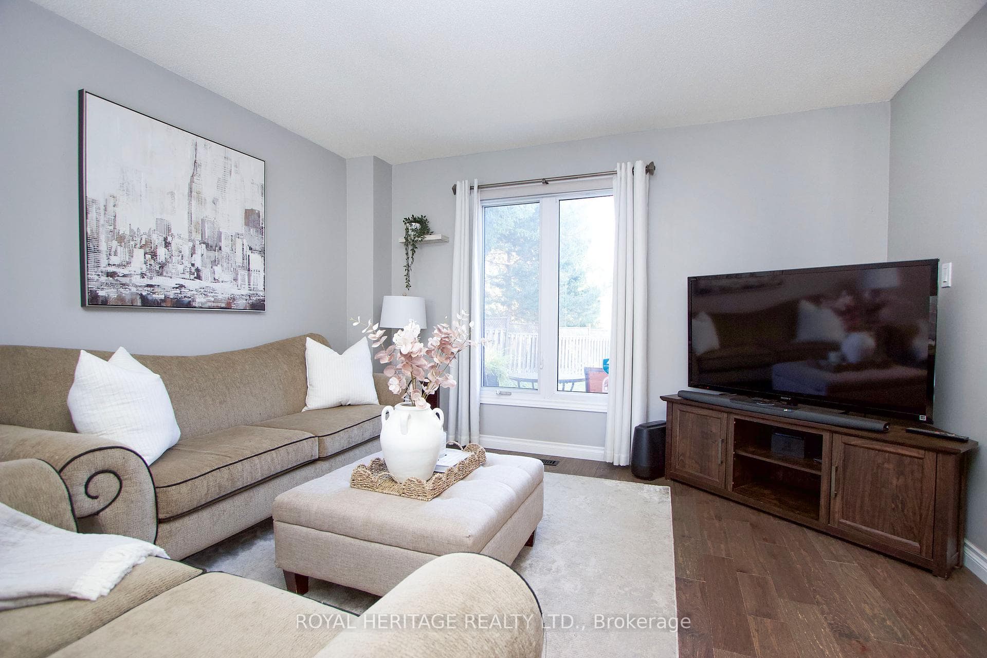 3 Hillhurst Crescent photo 5