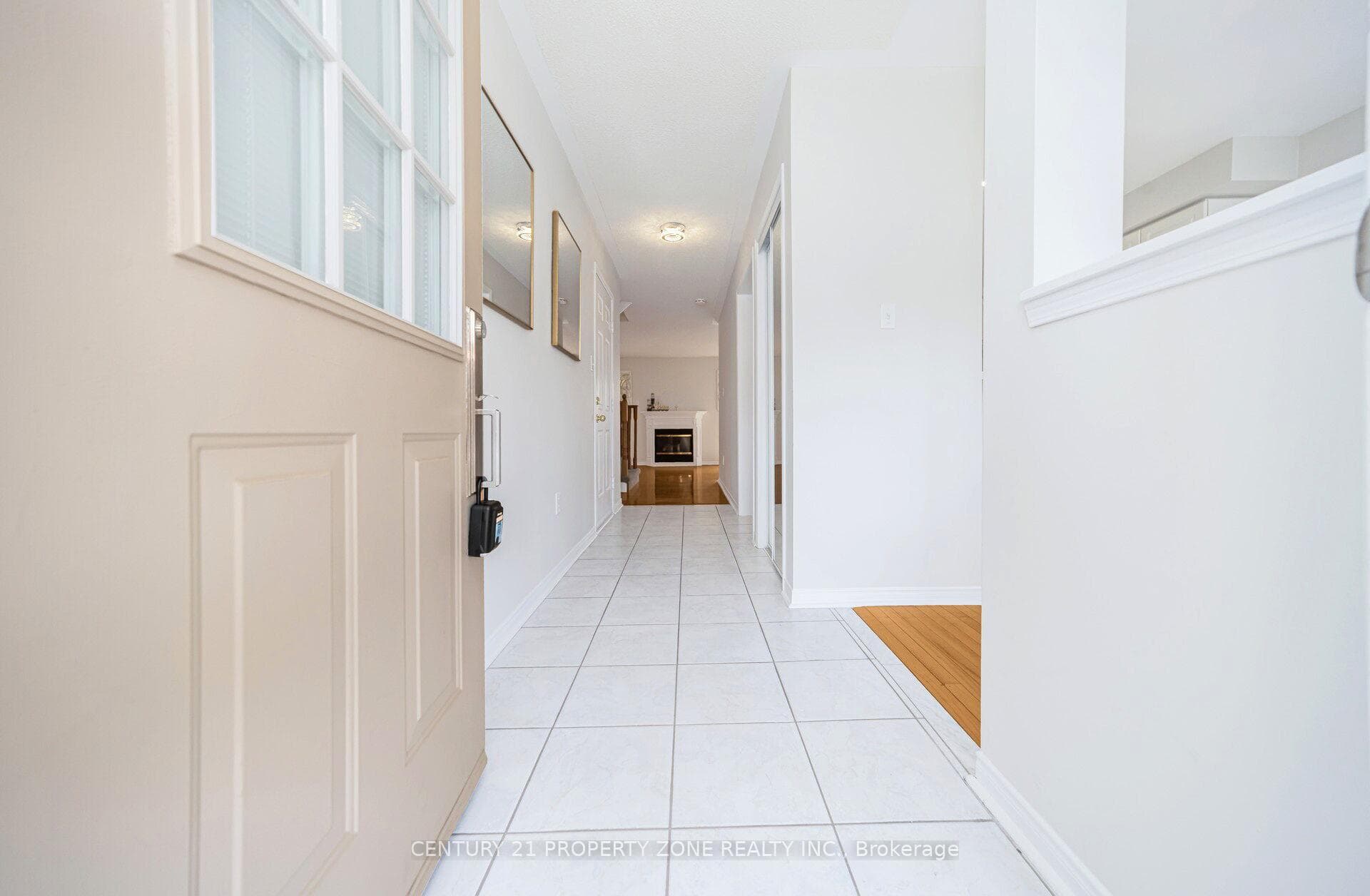 3809 Talias Crescent photo 4