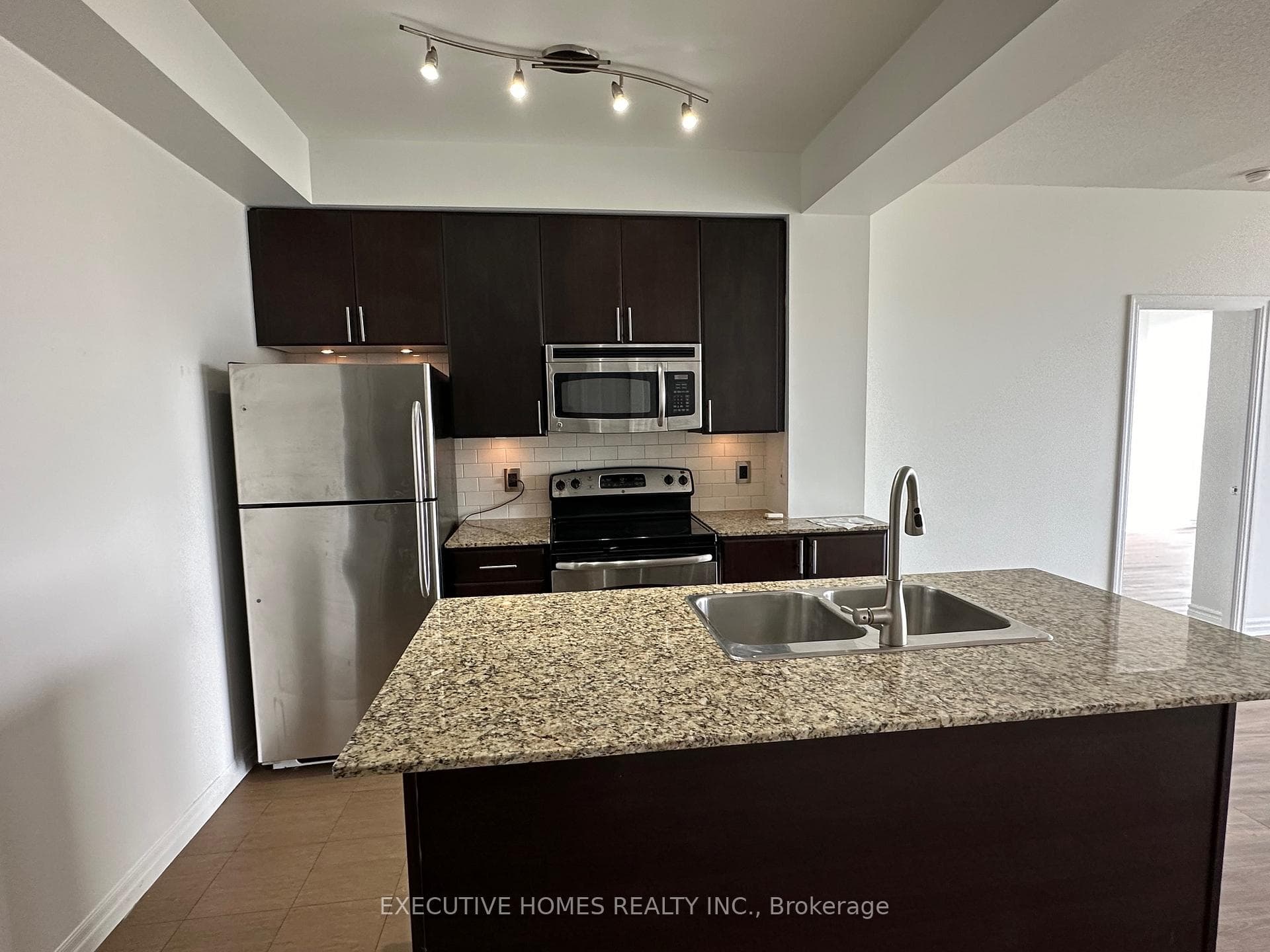 225 Webb Drive Unit 1807 photo 3