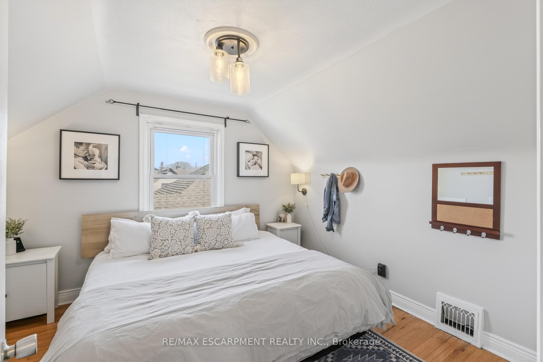 43 Woodbridge Road photo 23