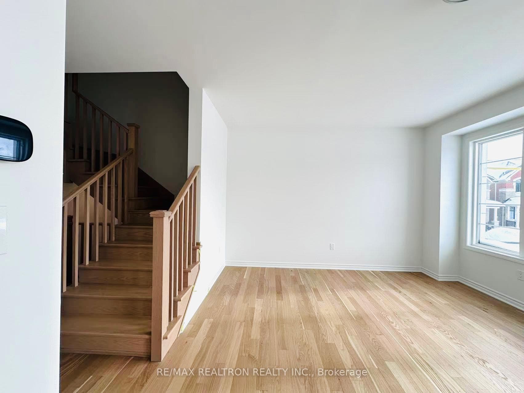 1291 Courtleigh Trail Unit 5 photo 24