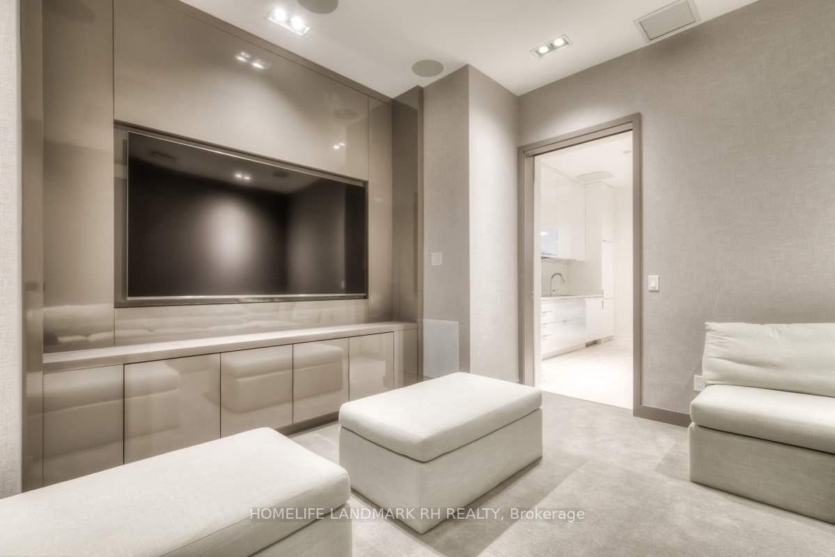 251 Jarvis Street Unit 1028 photo 11