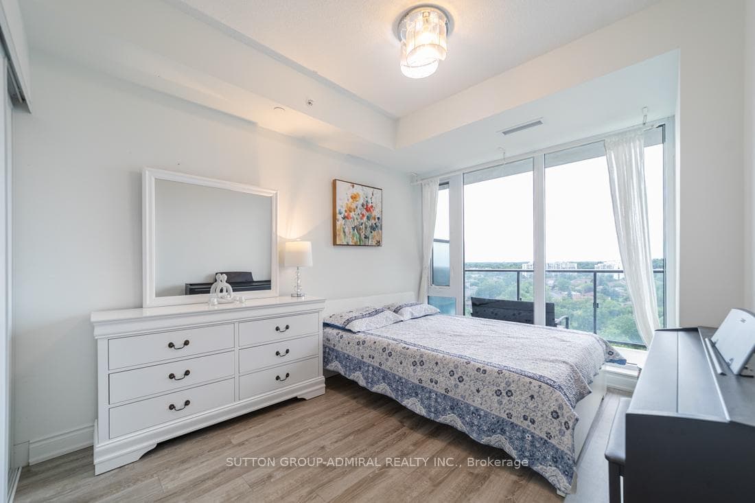 9618 Yonge Street Unit 1111 photo 14