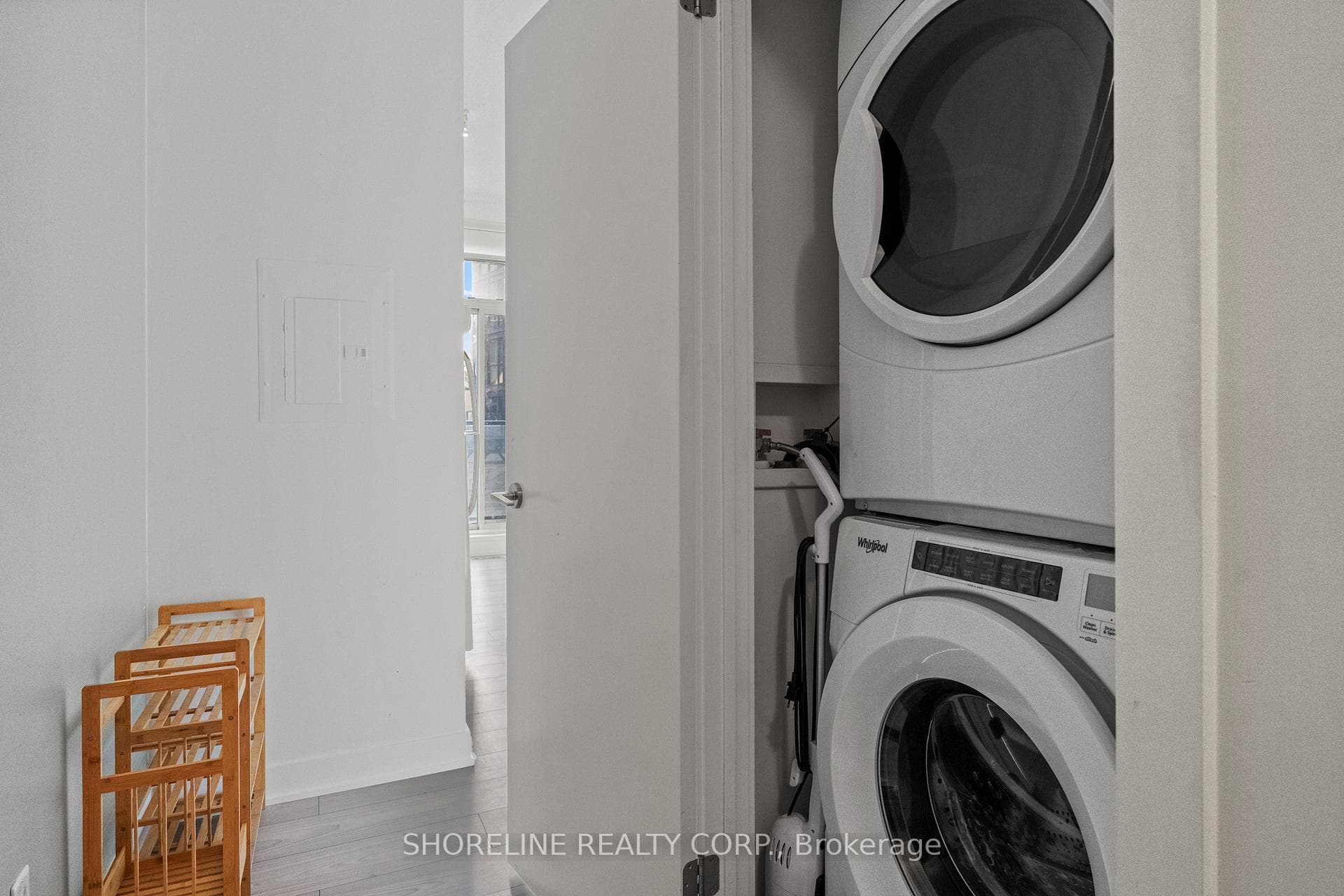 169 Fort York Boulevard Unit 211 photo 9