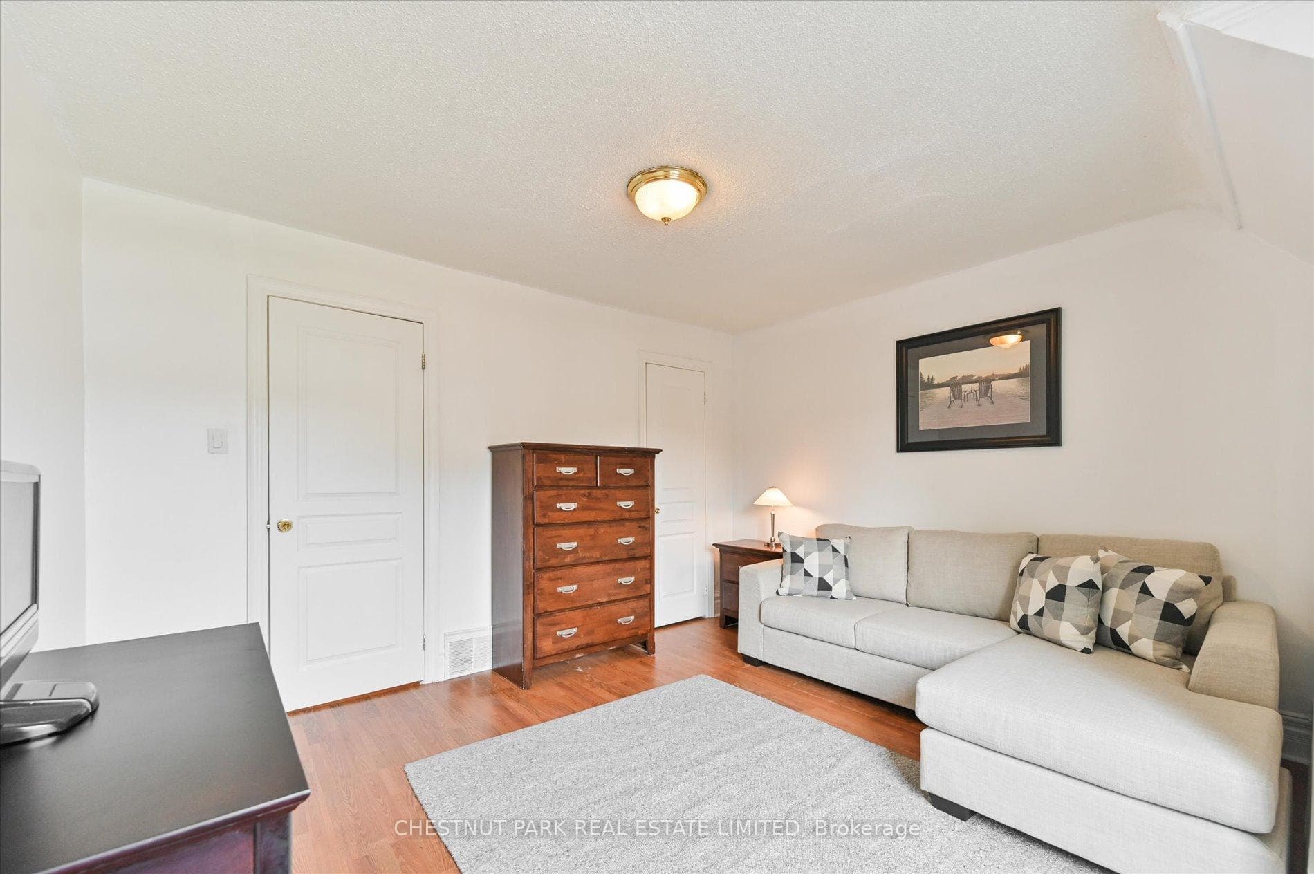 13 Silver Avenue Unit Upper photo 7
