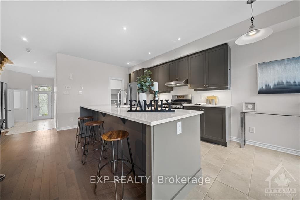 401 HARESFIELD Court photo 10