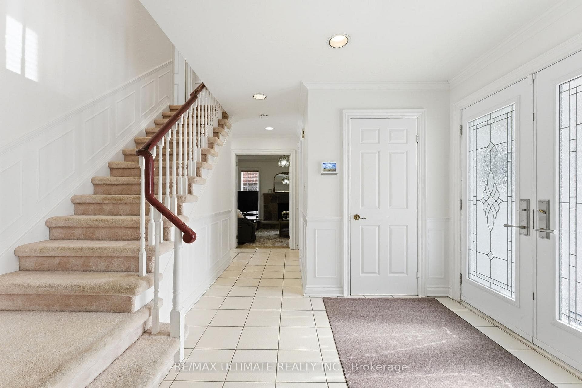1867 Bough Beeches Boulevard photo 4