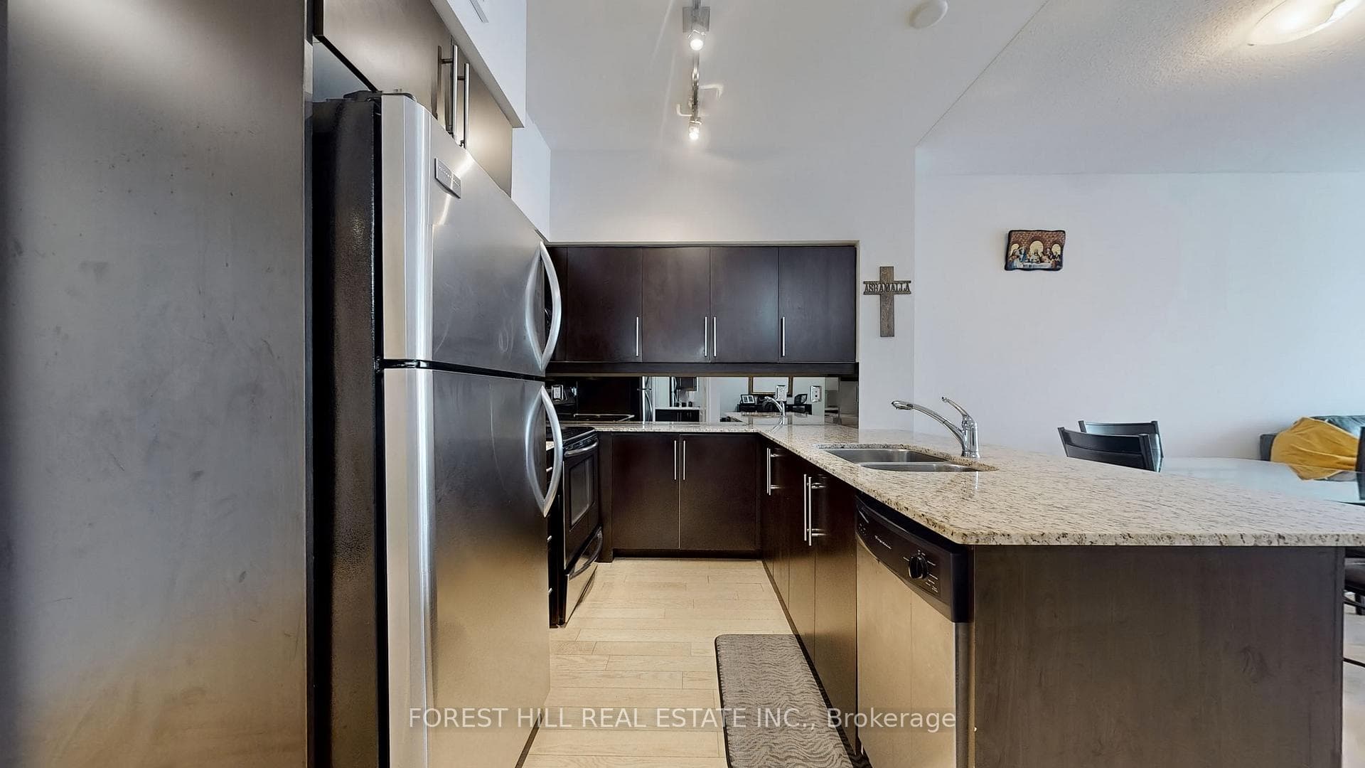 2885 Bayview Avenue Unit 333 photo 9