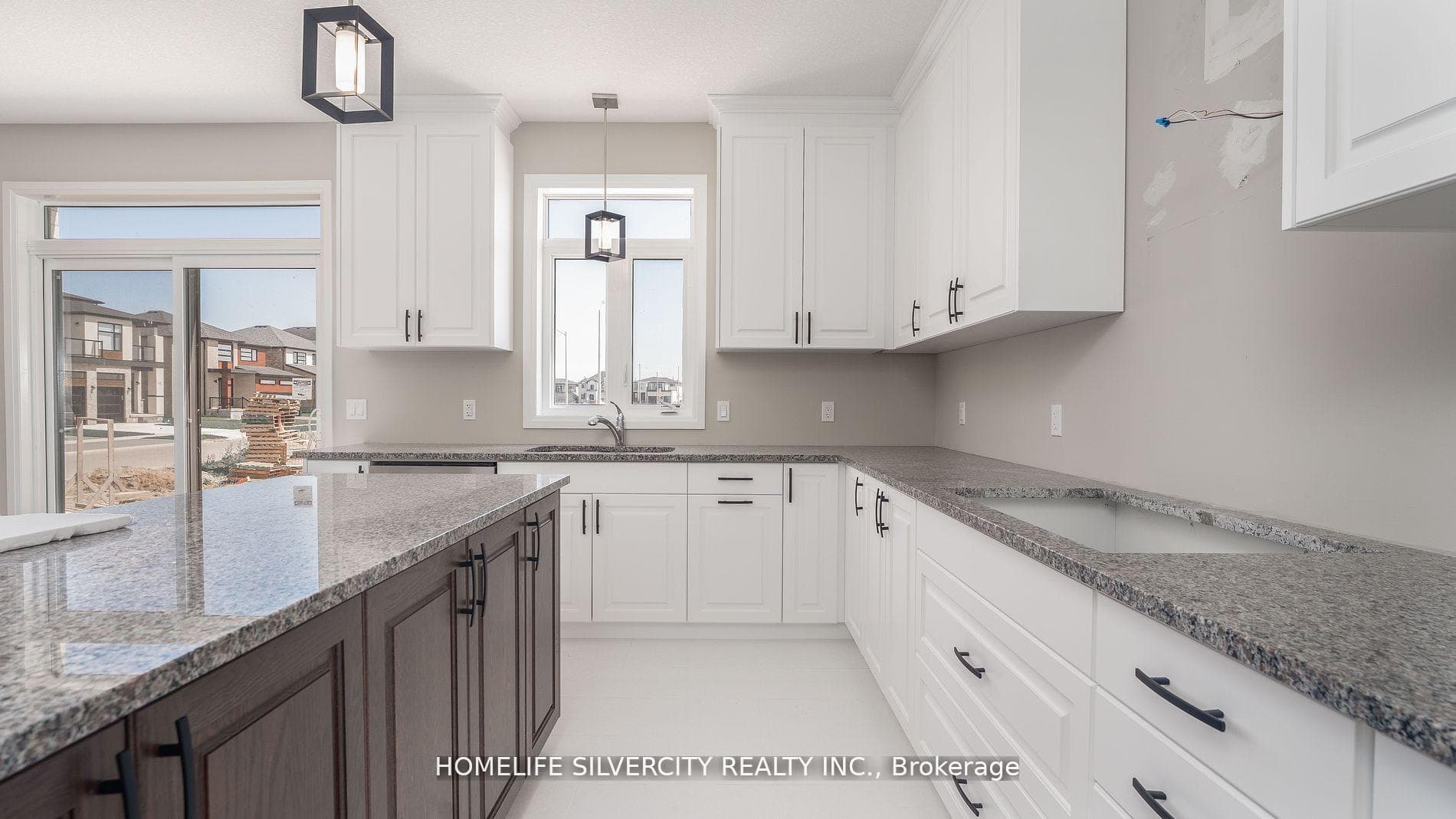 108 Sass Crescent photo 16