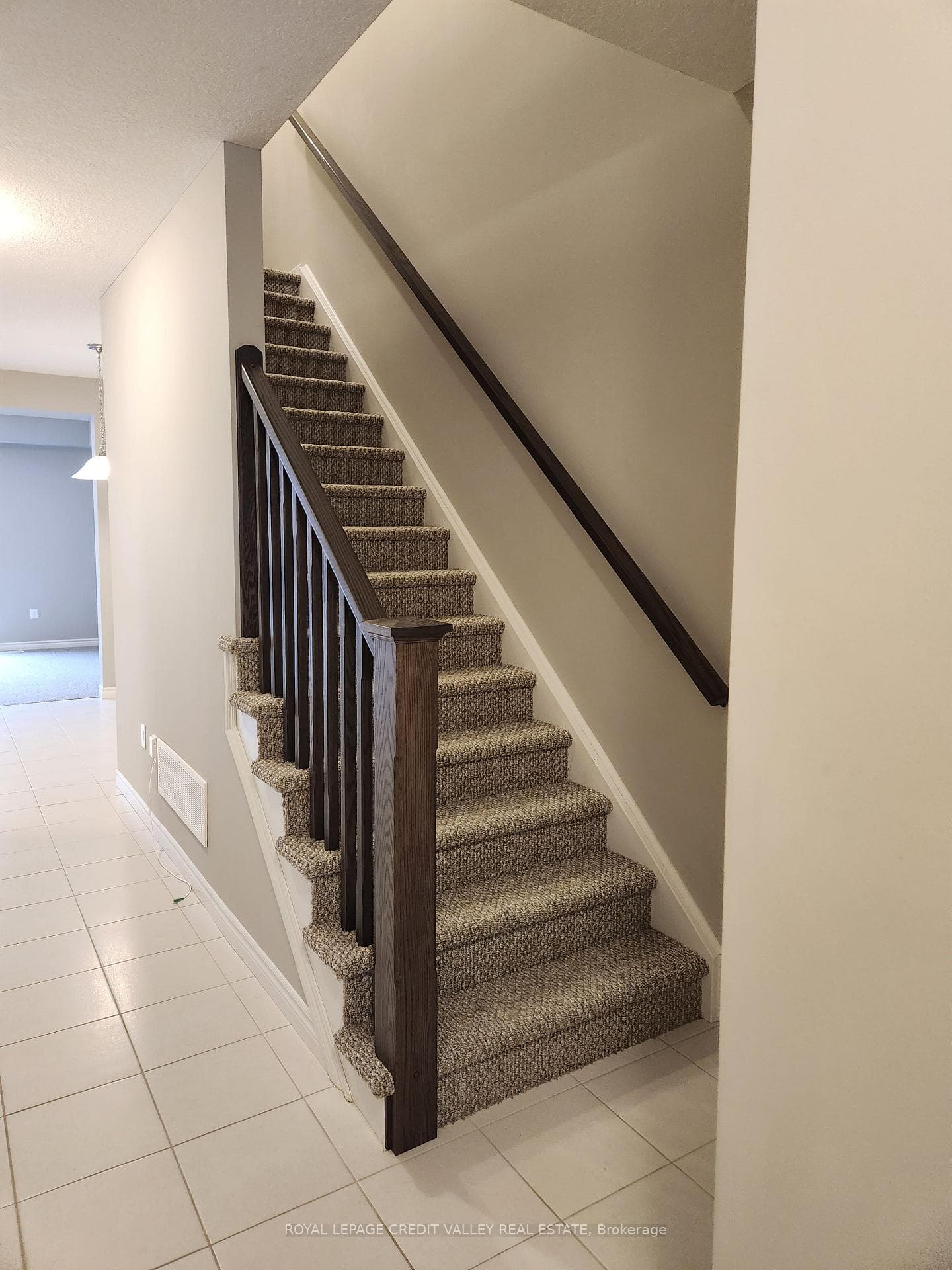 1022 Wright Drive photo 10