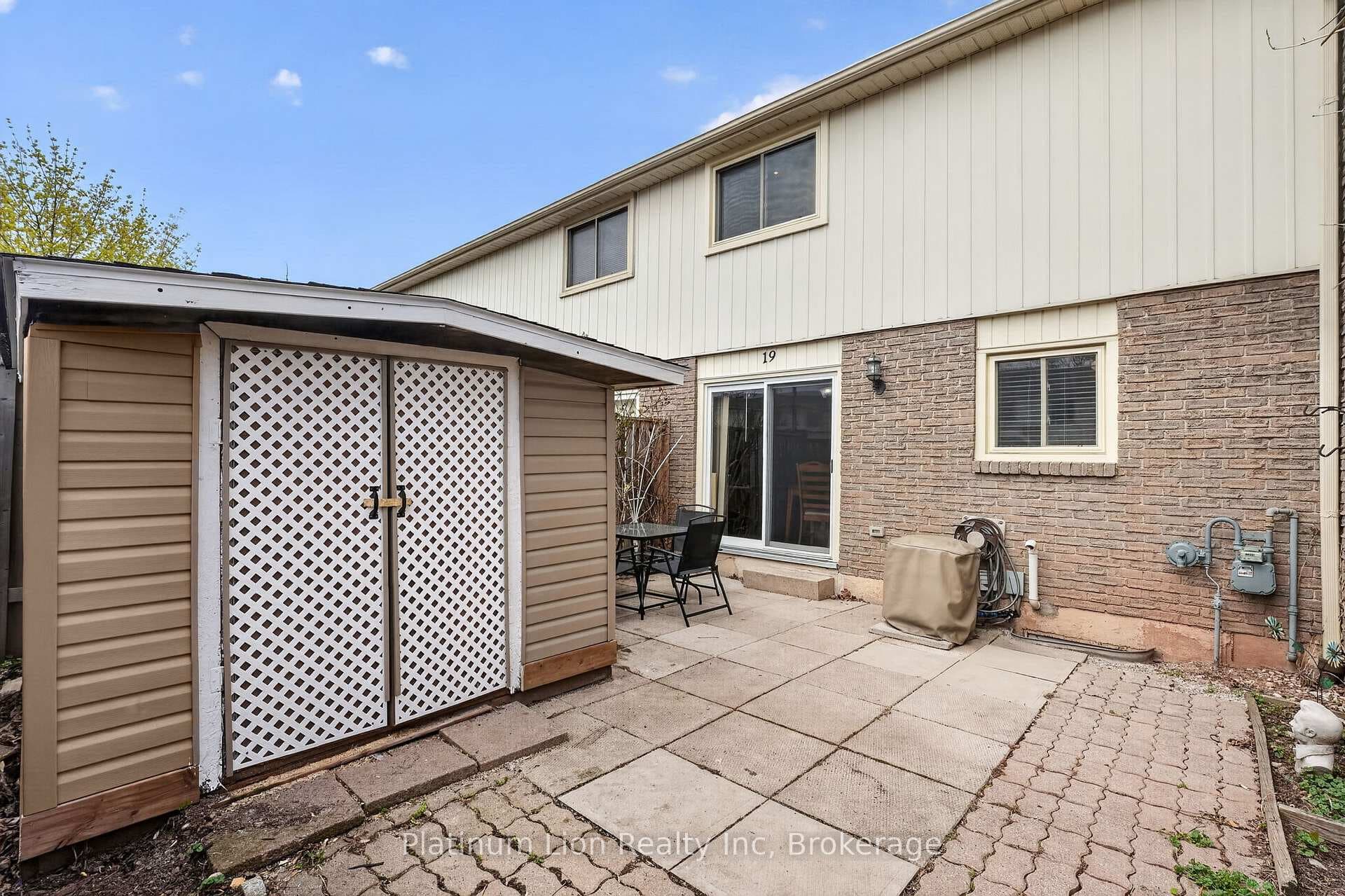 150 Gateshead Crescent Unit 19 photo 43