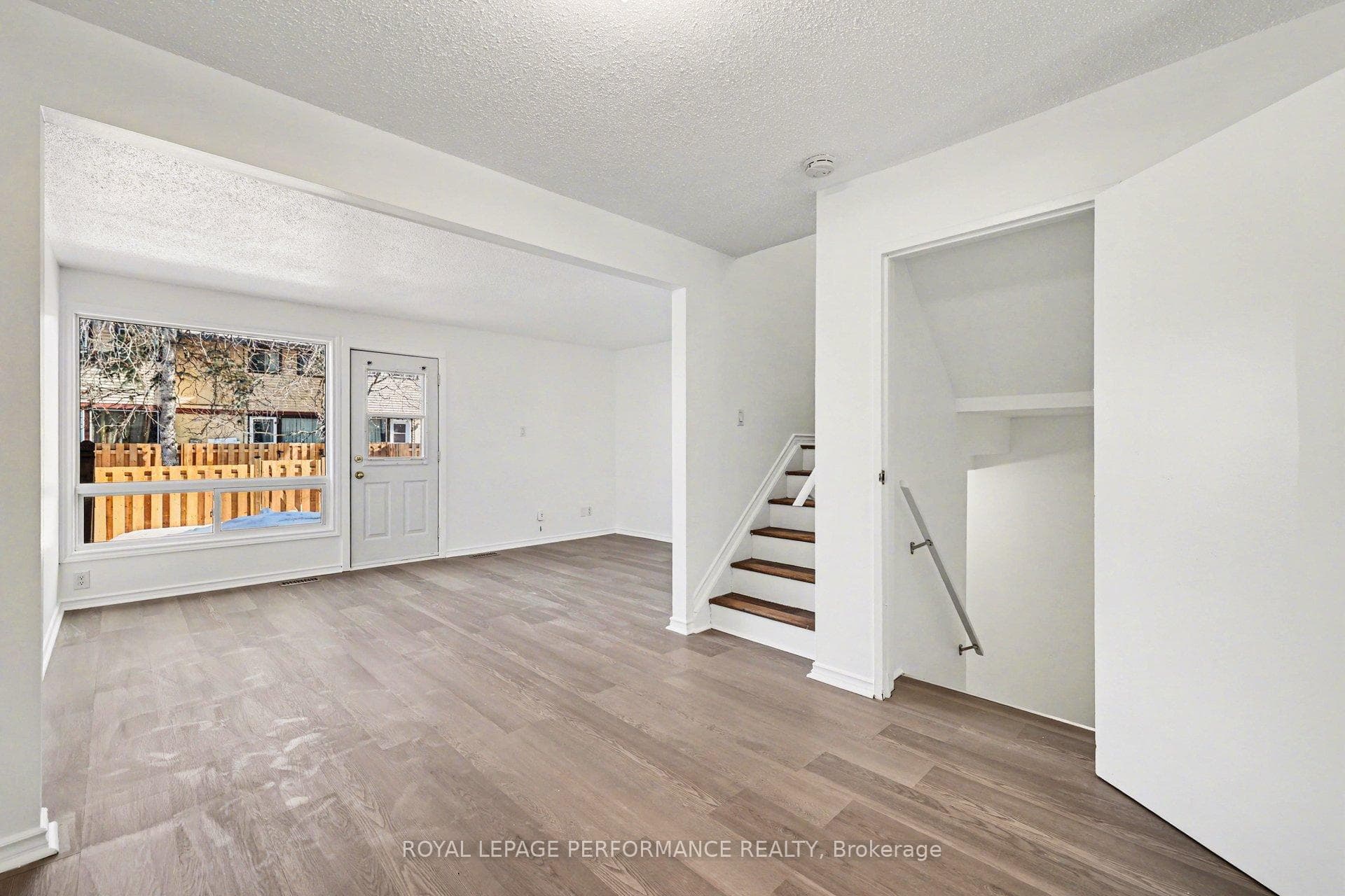 1584 Feather Lane photo 8