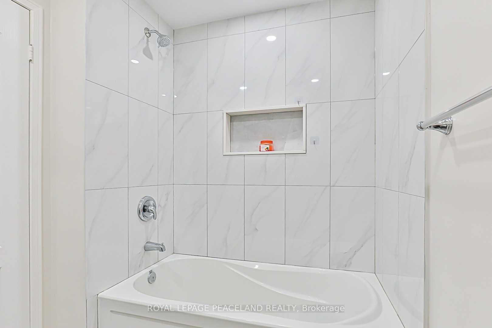 241 Fred Mclaren Boulevard photo 33