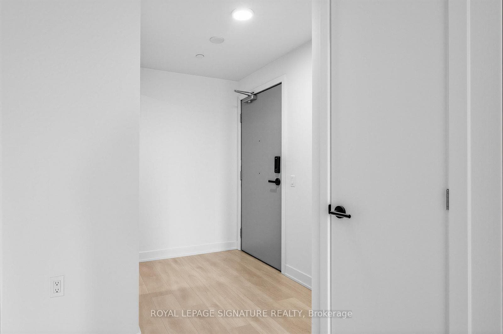 758 Dovercourt Road Unit 307 photo 19