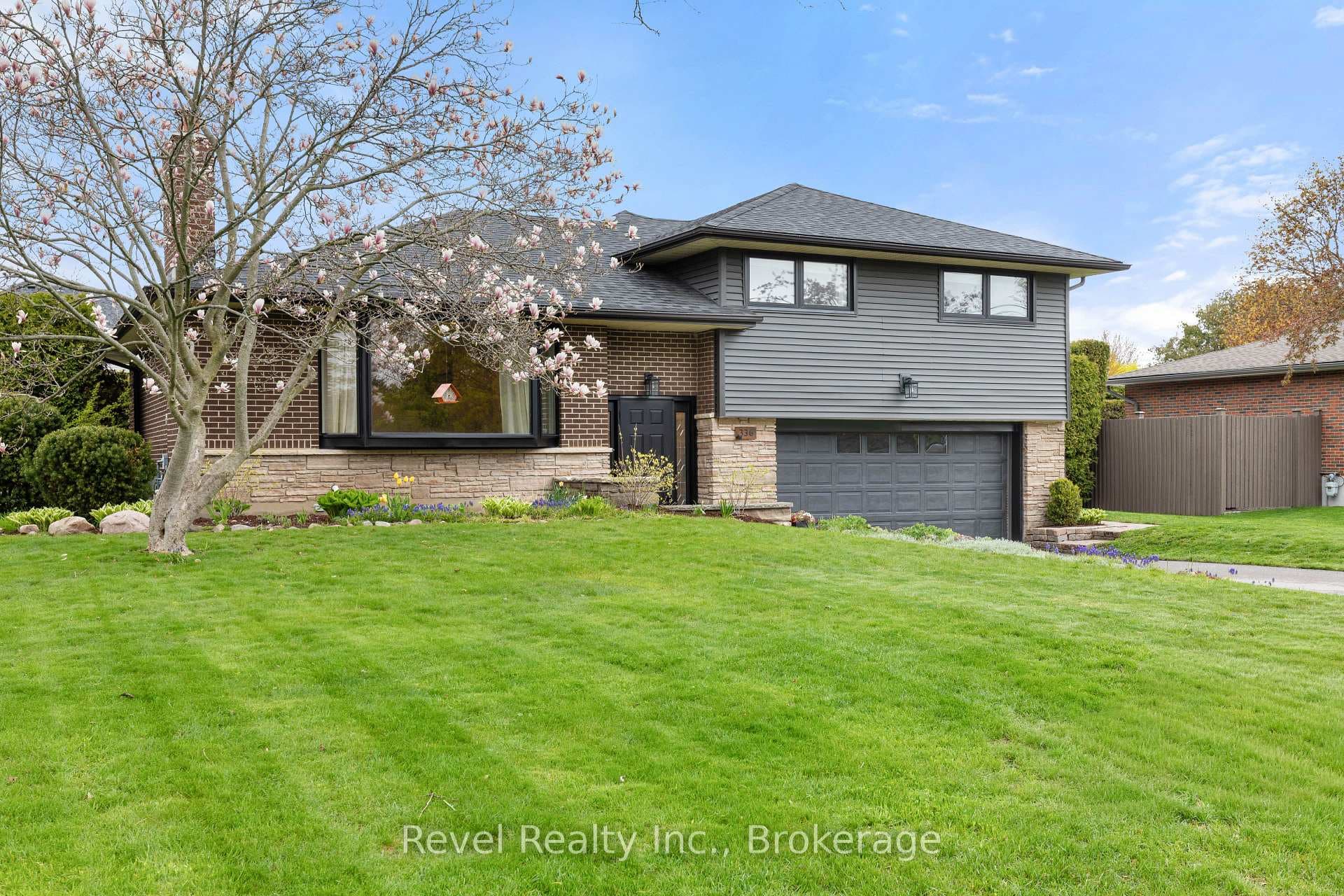 336 Meadow Street photo 2