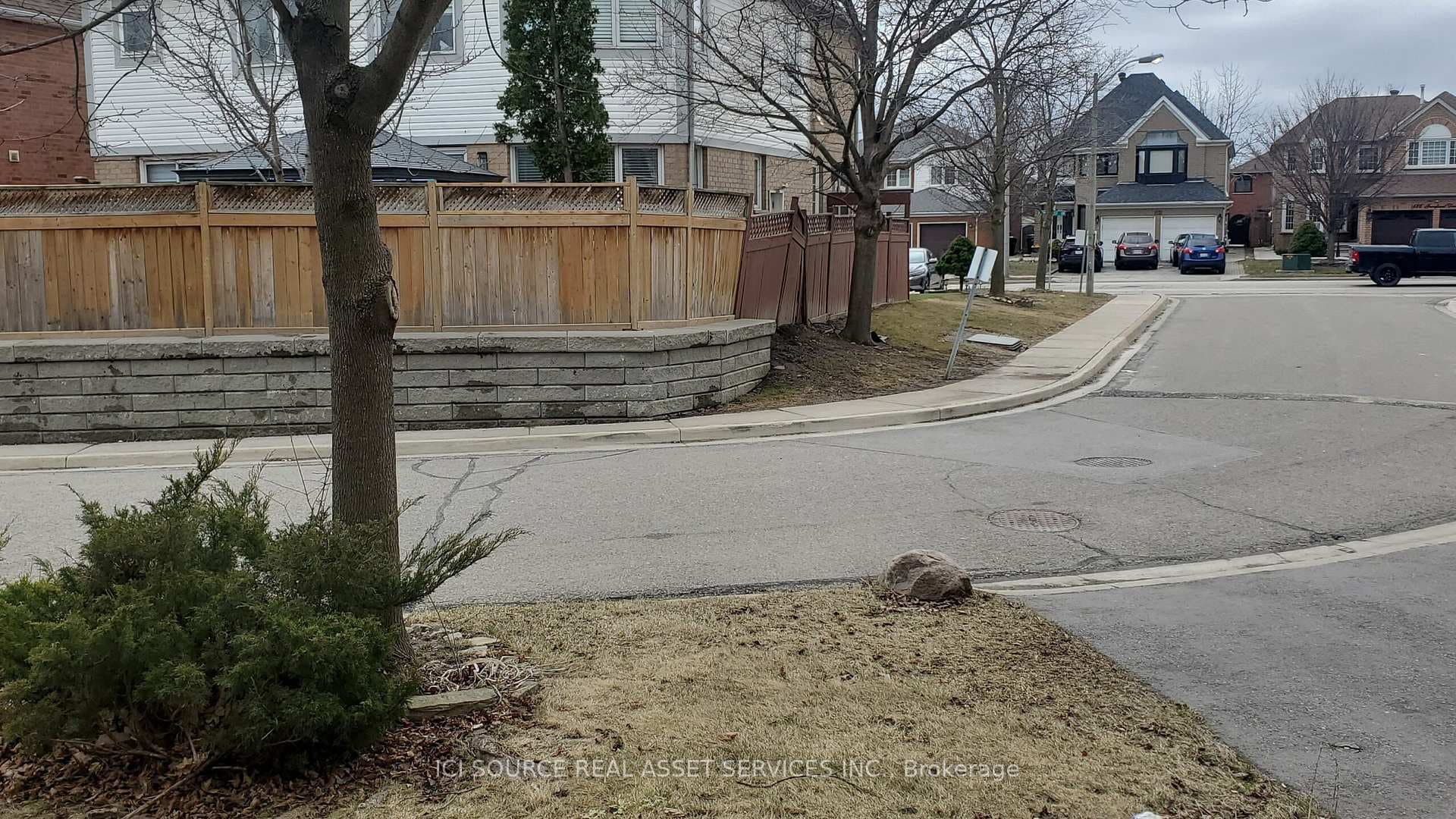 69 Kimberley Crescent photo 2