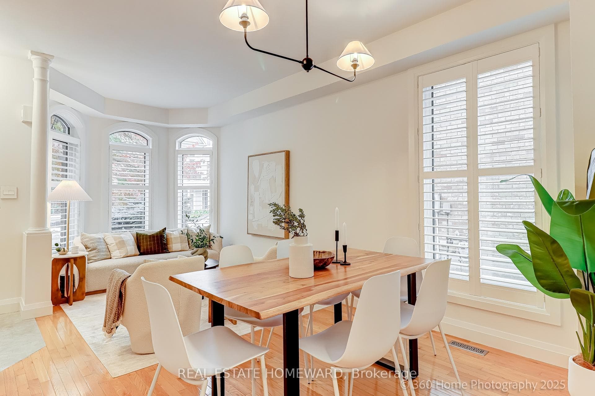 Bright south facing living & dining room