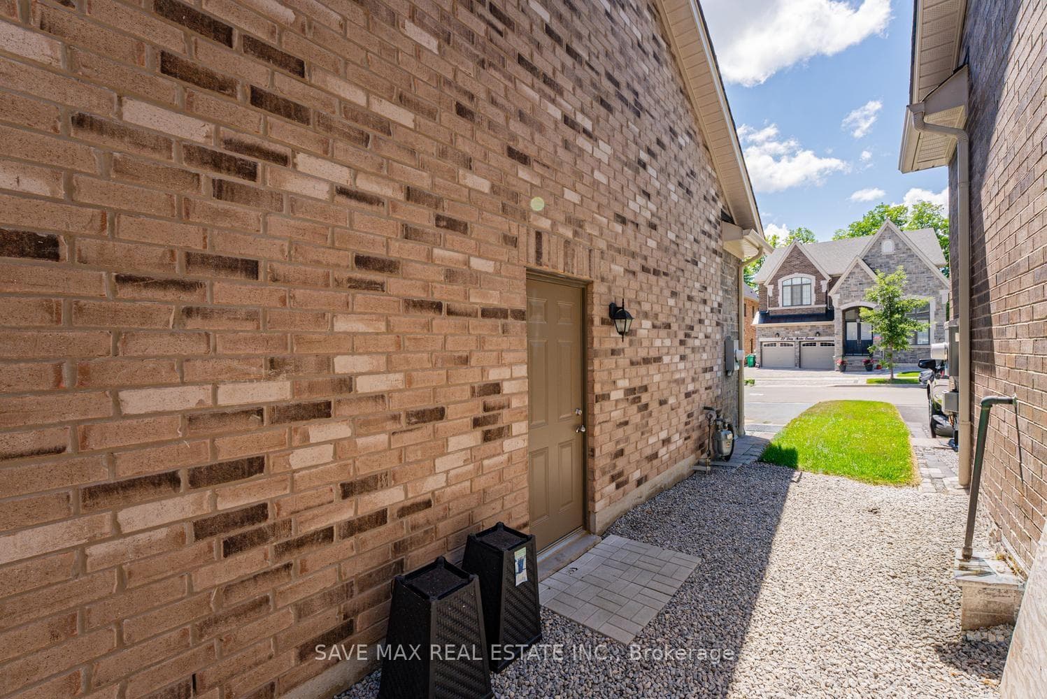 19 Daisy Meadow Crescent photo 40