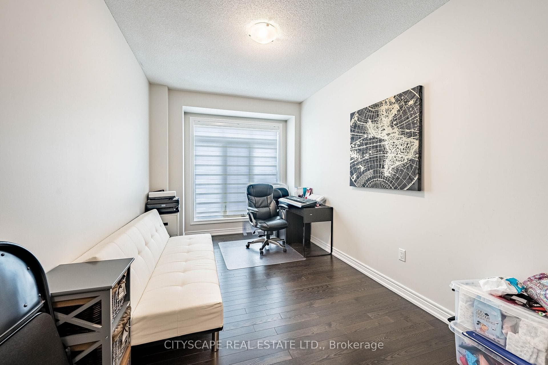 54 Ezra Crescent photo 17
