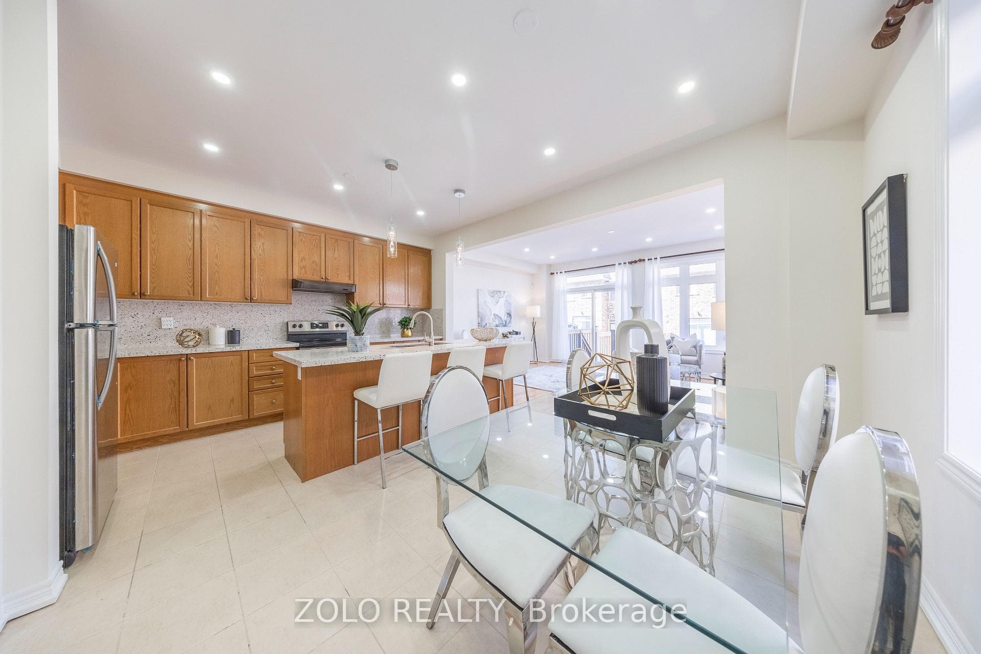 139 Beechborough Crescent photo 10