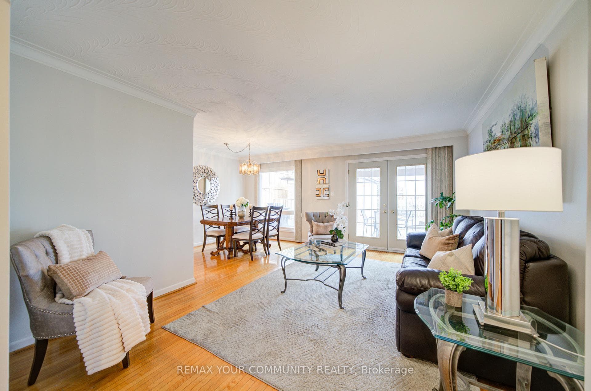Spacious Living/Dining Room