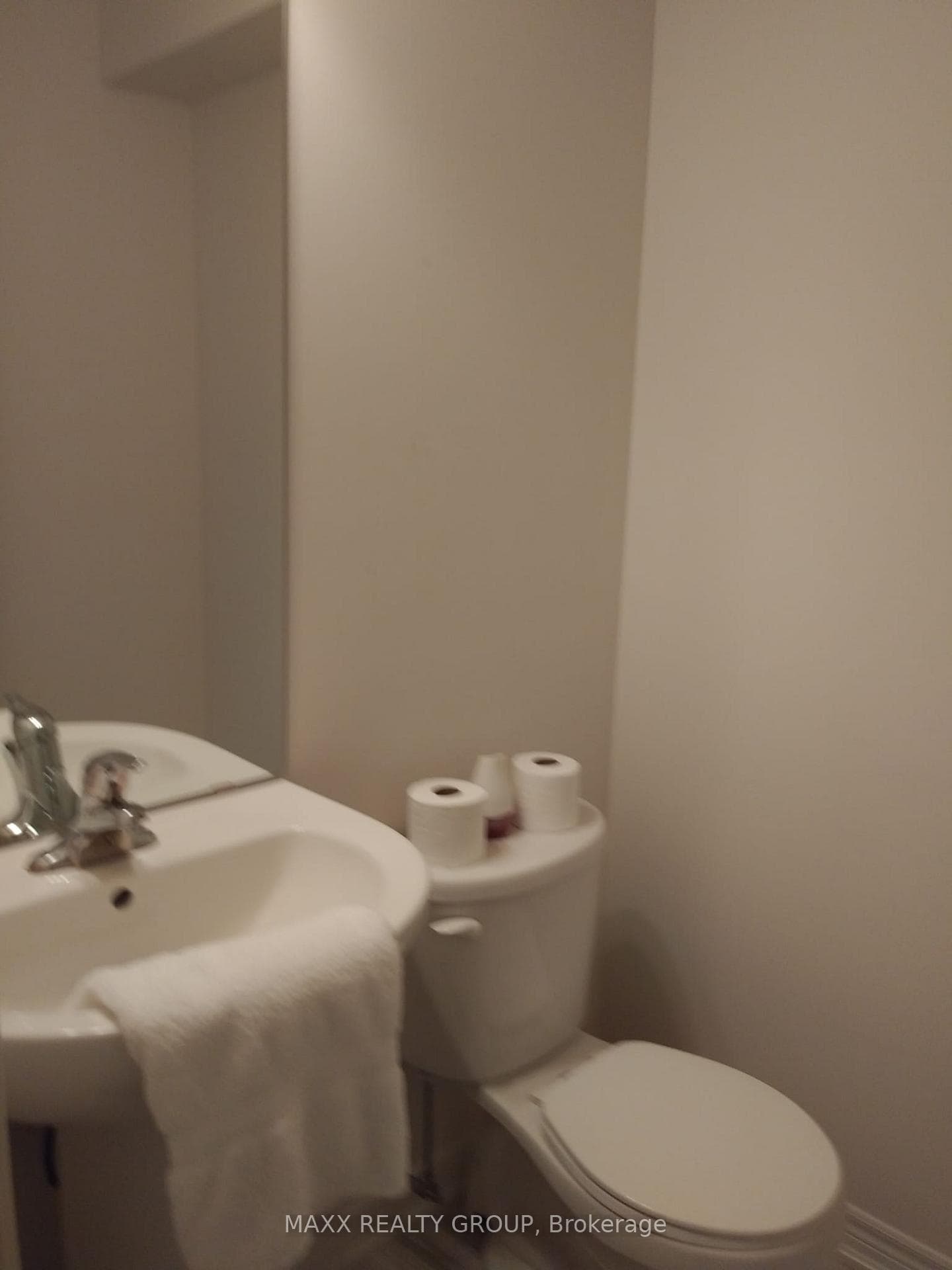 7753 Shaw Street photo 10