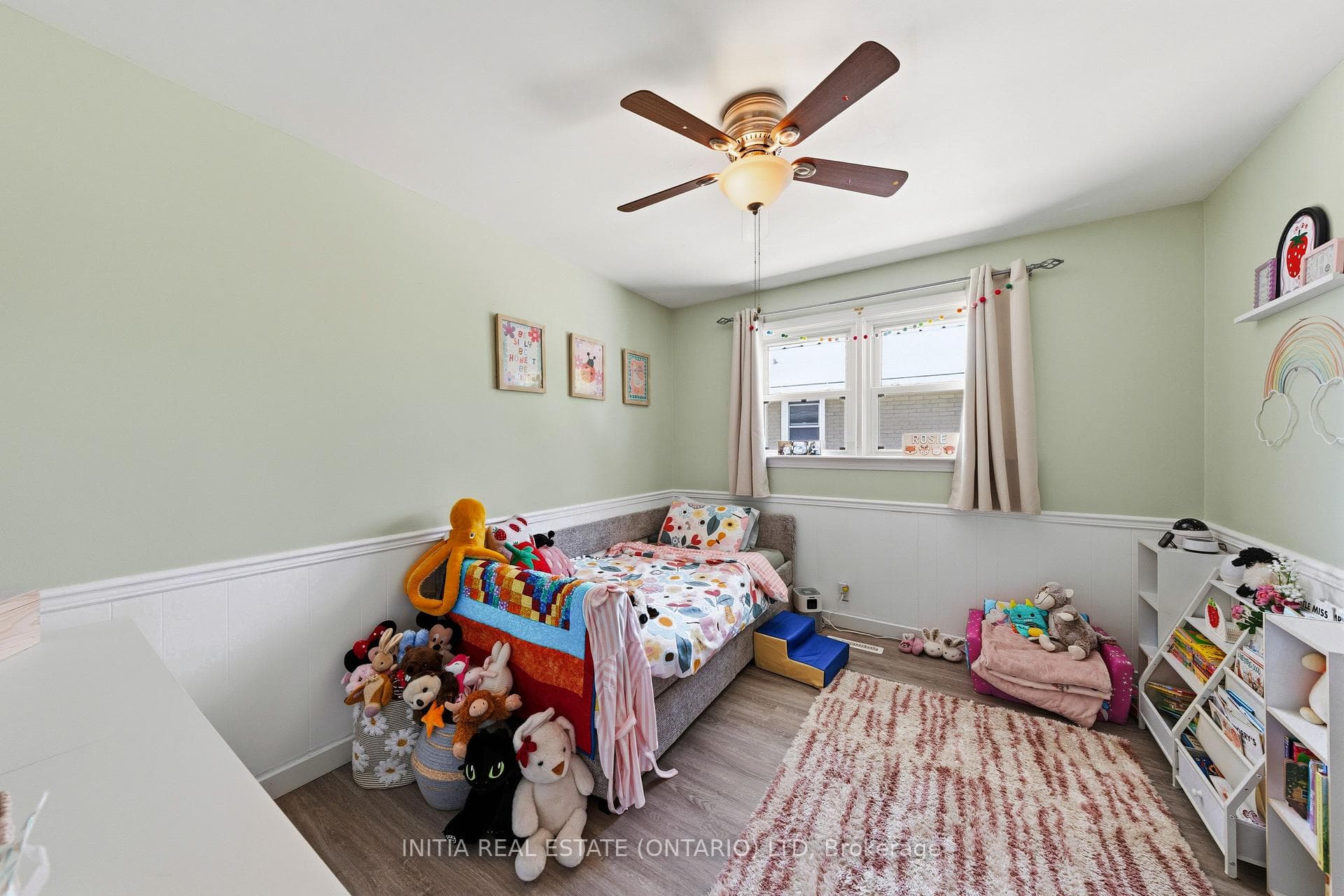 97 Grey Crescent photo 15