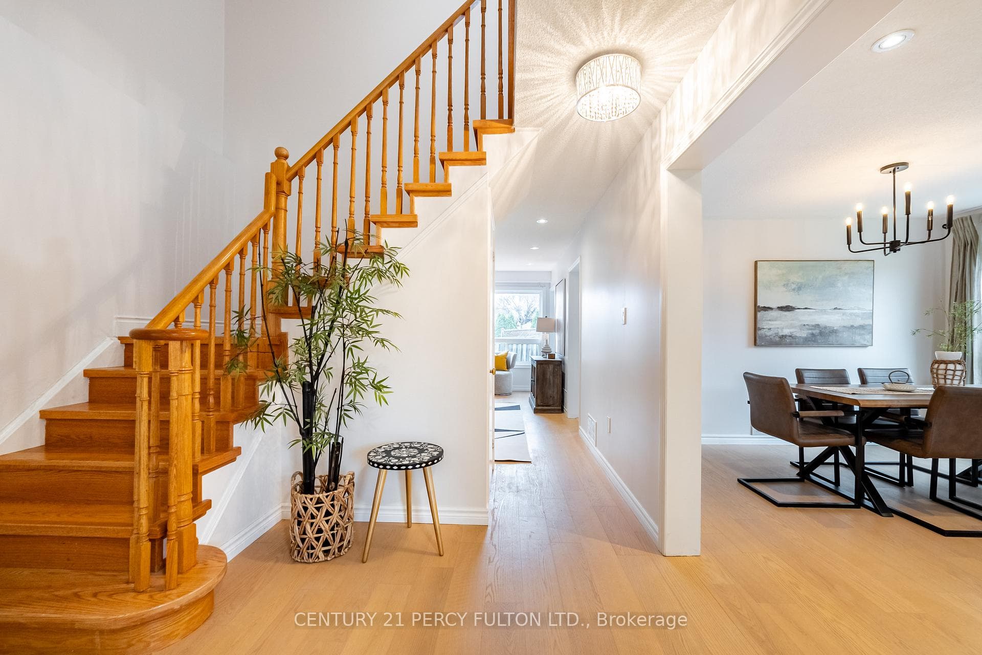 1506 Bentley Lane photo 3