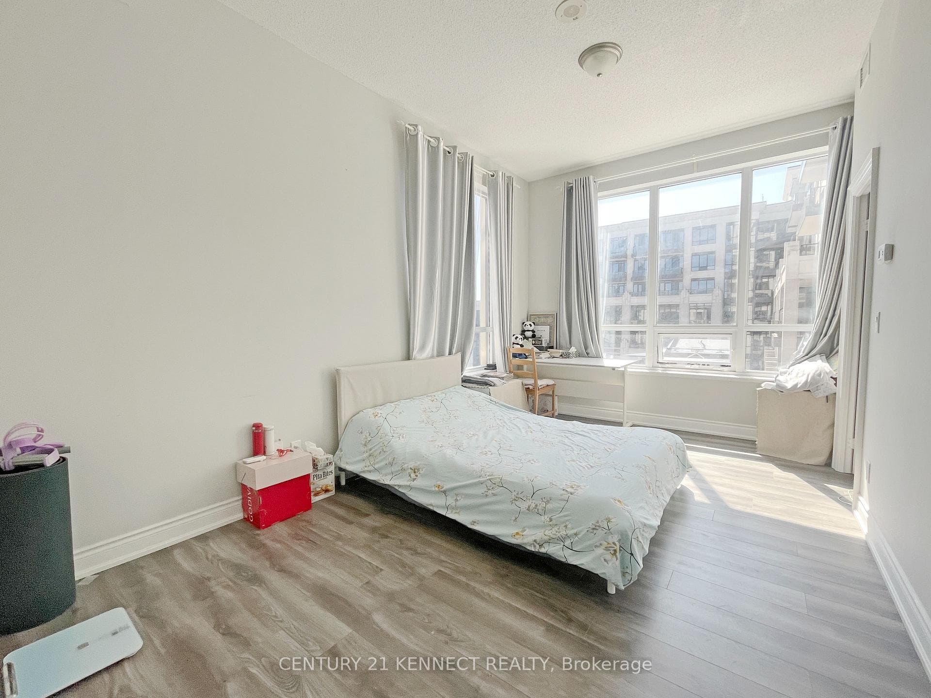 89 South Town Centre Boulevard Unit 902 photo 14