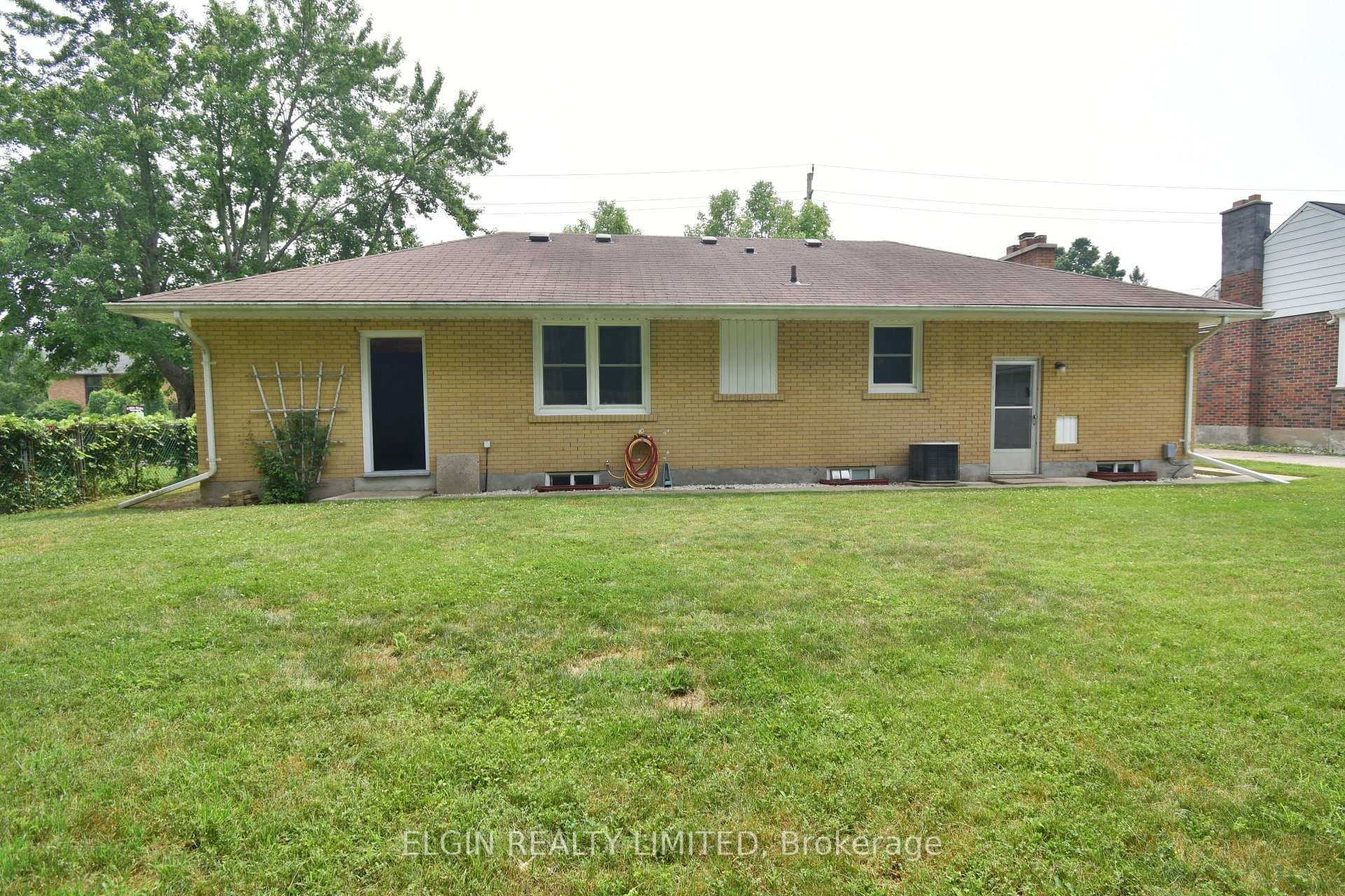 174 Elm Street photo 28