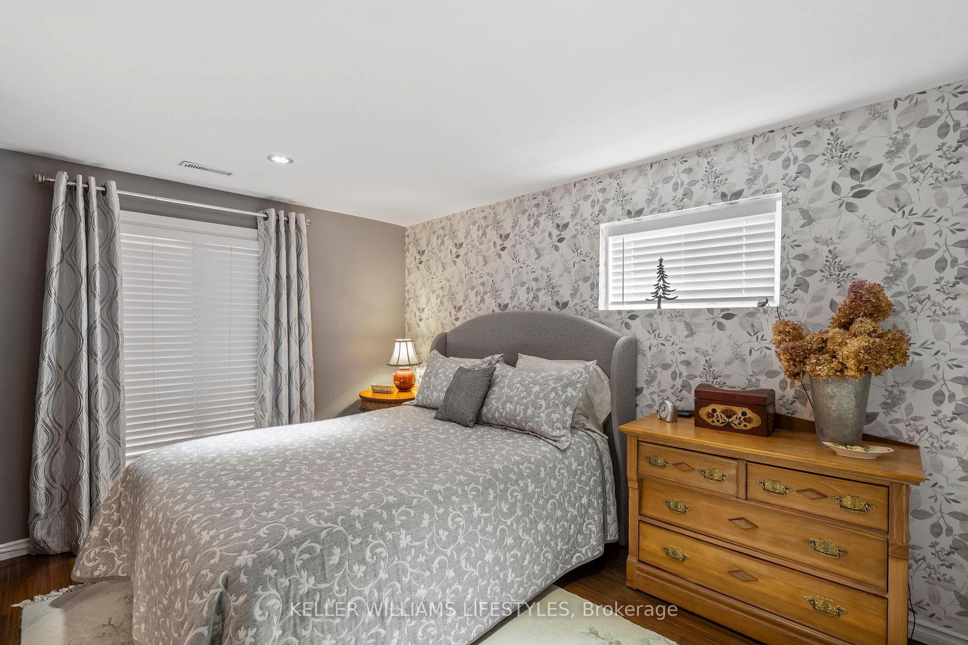 539 Rosecliffe Terrace photo 33