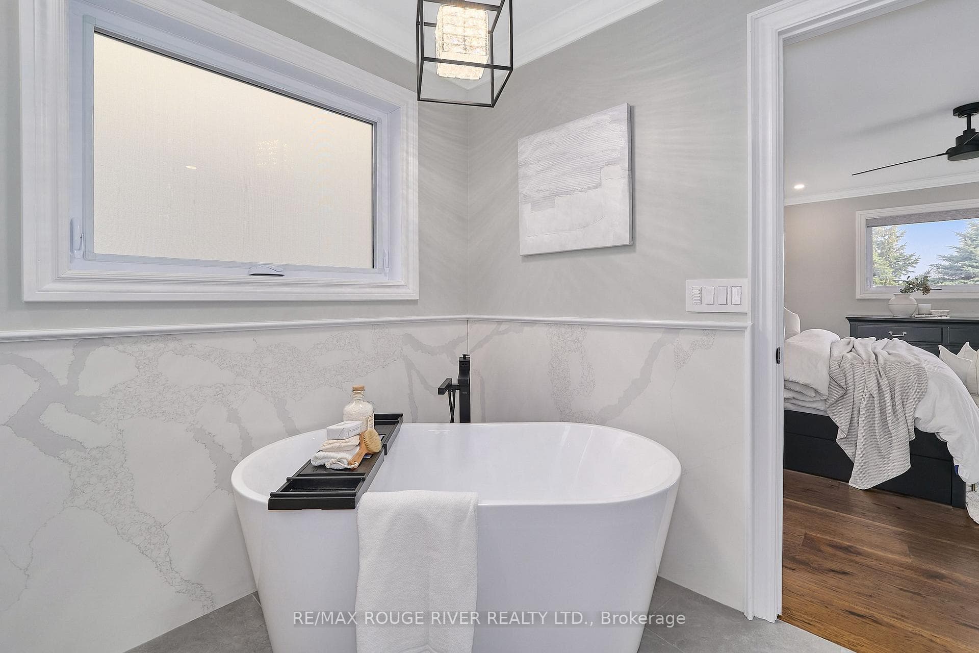 51 Vineyard Avenue photo 28
