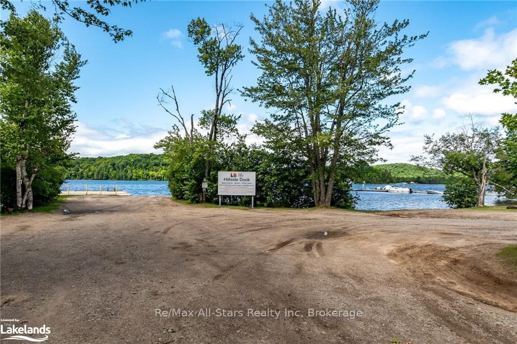 Peninsula Lake - 4 lake Chain, Boat Launch & Dock