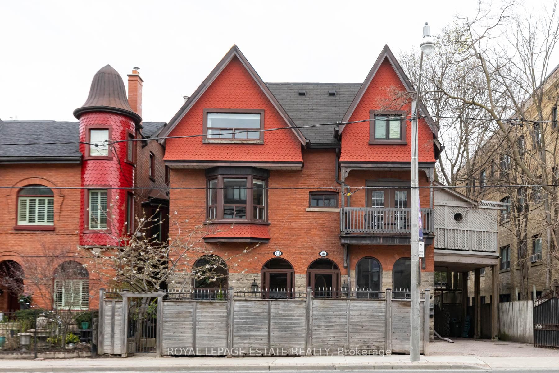 314 Avenue Road Unit A photo 1