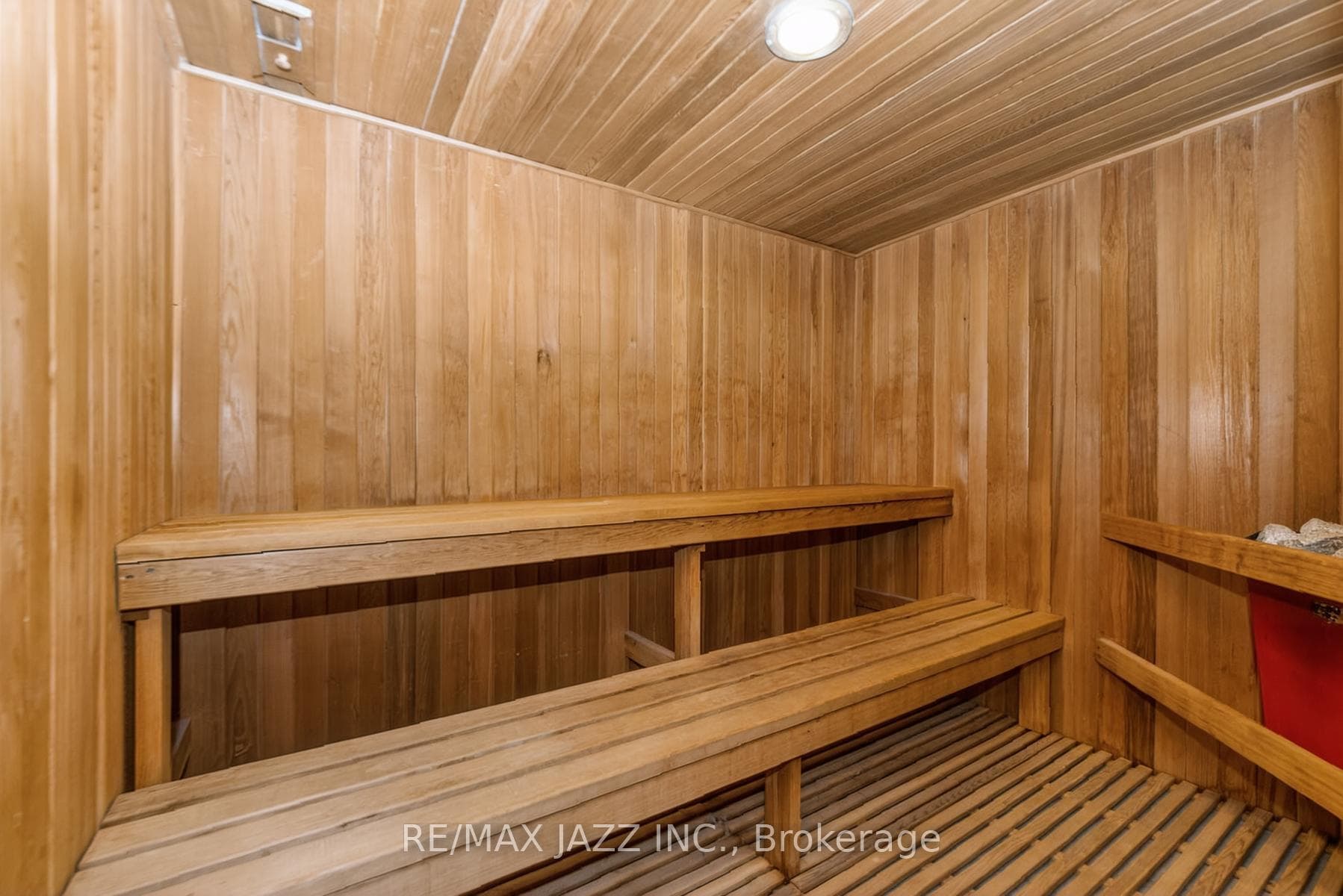 712 Rossland Road Unit 217 photo 32