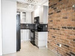 483 Queen Street Unit 4C photo 7