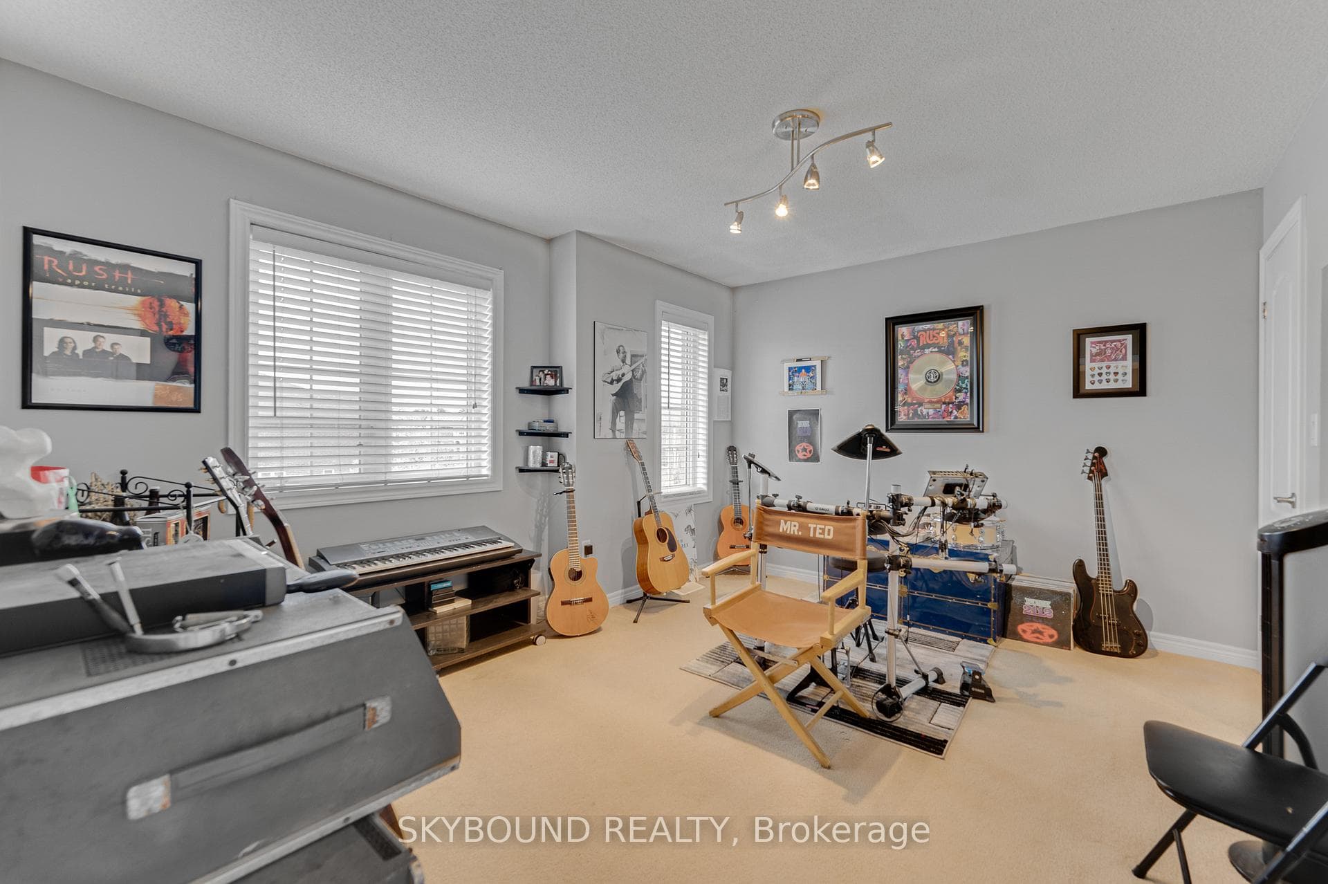 365 Valridge Drive photo 21