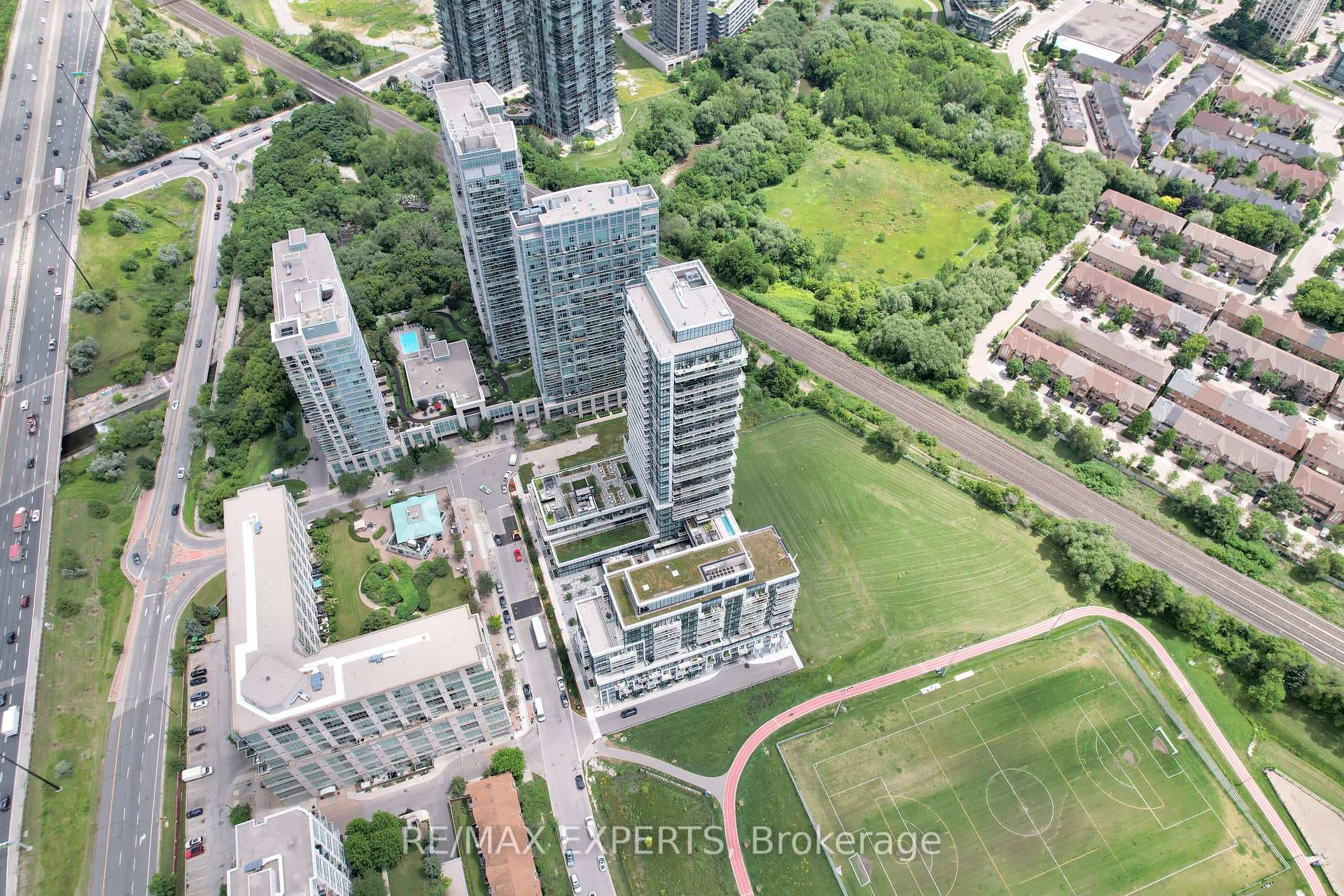 251 Manitoba Street Unit 505 photo 37